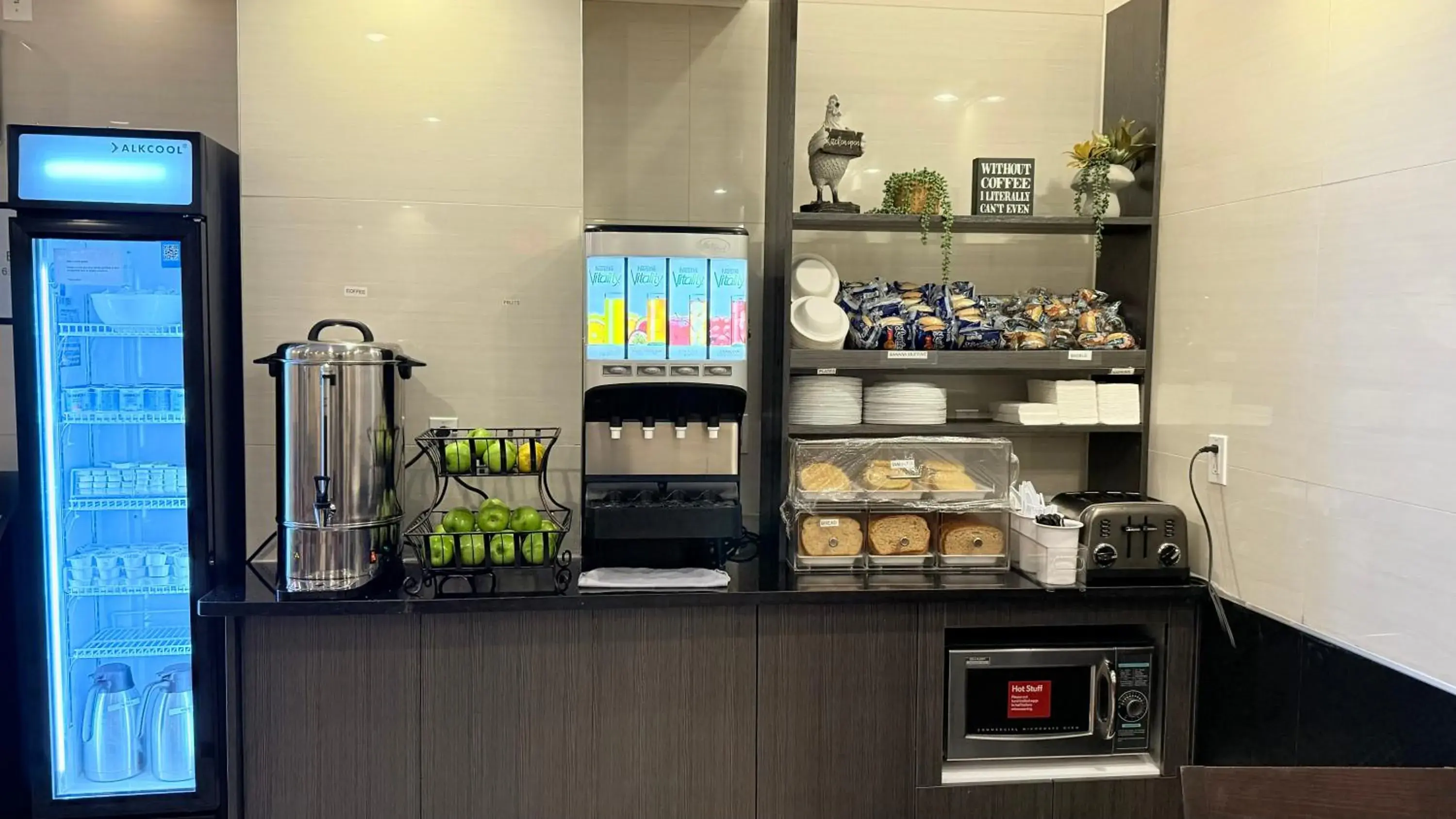 Breakfast in Madison LES Hotel Breakfast in Madison LES Hotel