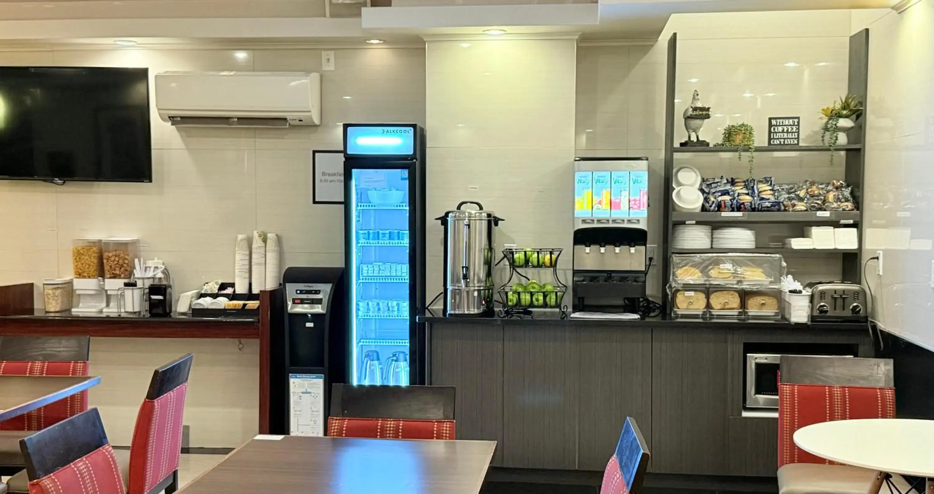 Breakfast in Madison LES Hotel Breakfast in Madison LES Hotel