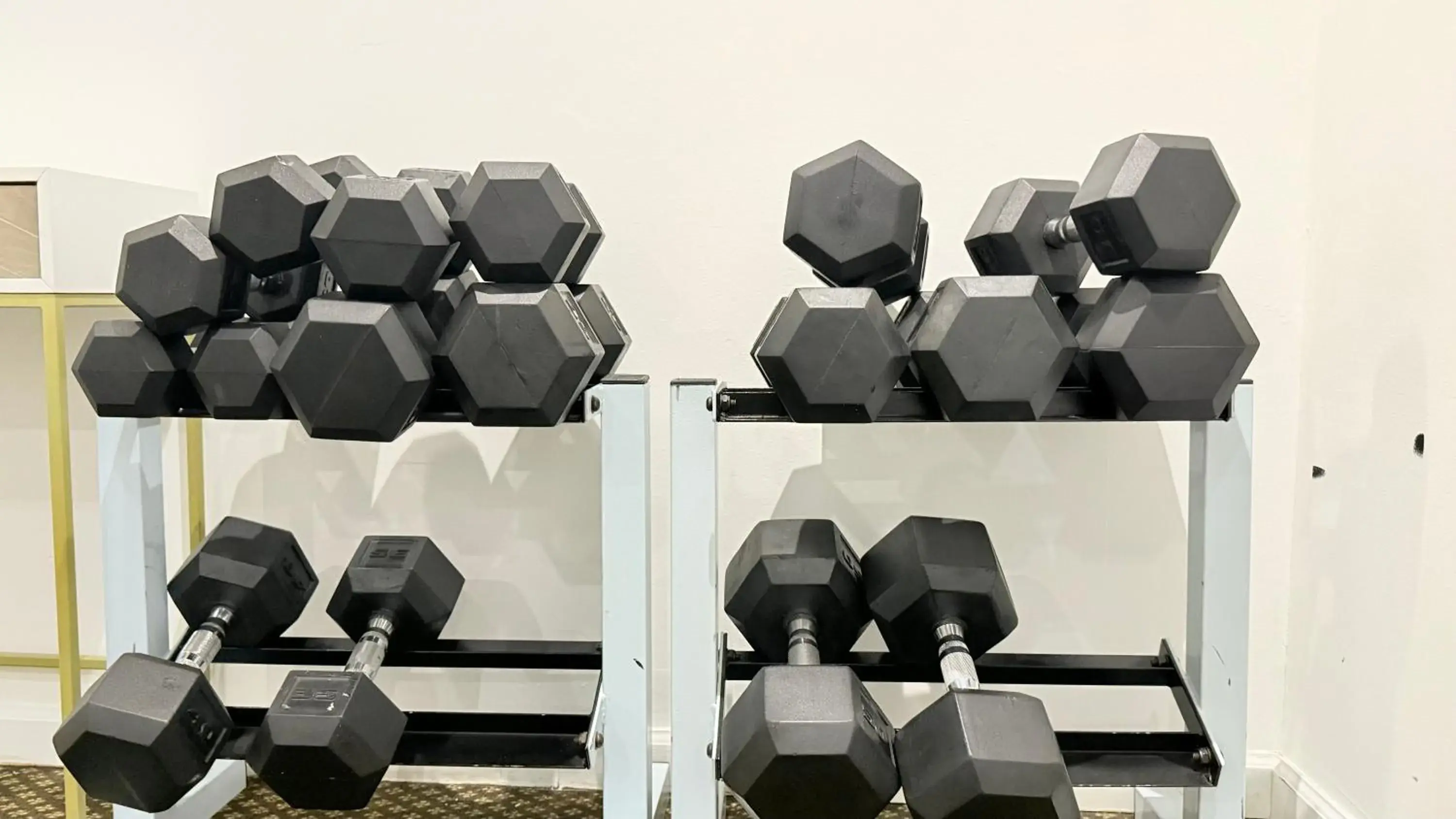 Fitness centre/facilities in Madison LES Hotel Fitness centre/facilities in Madison LES Hotel