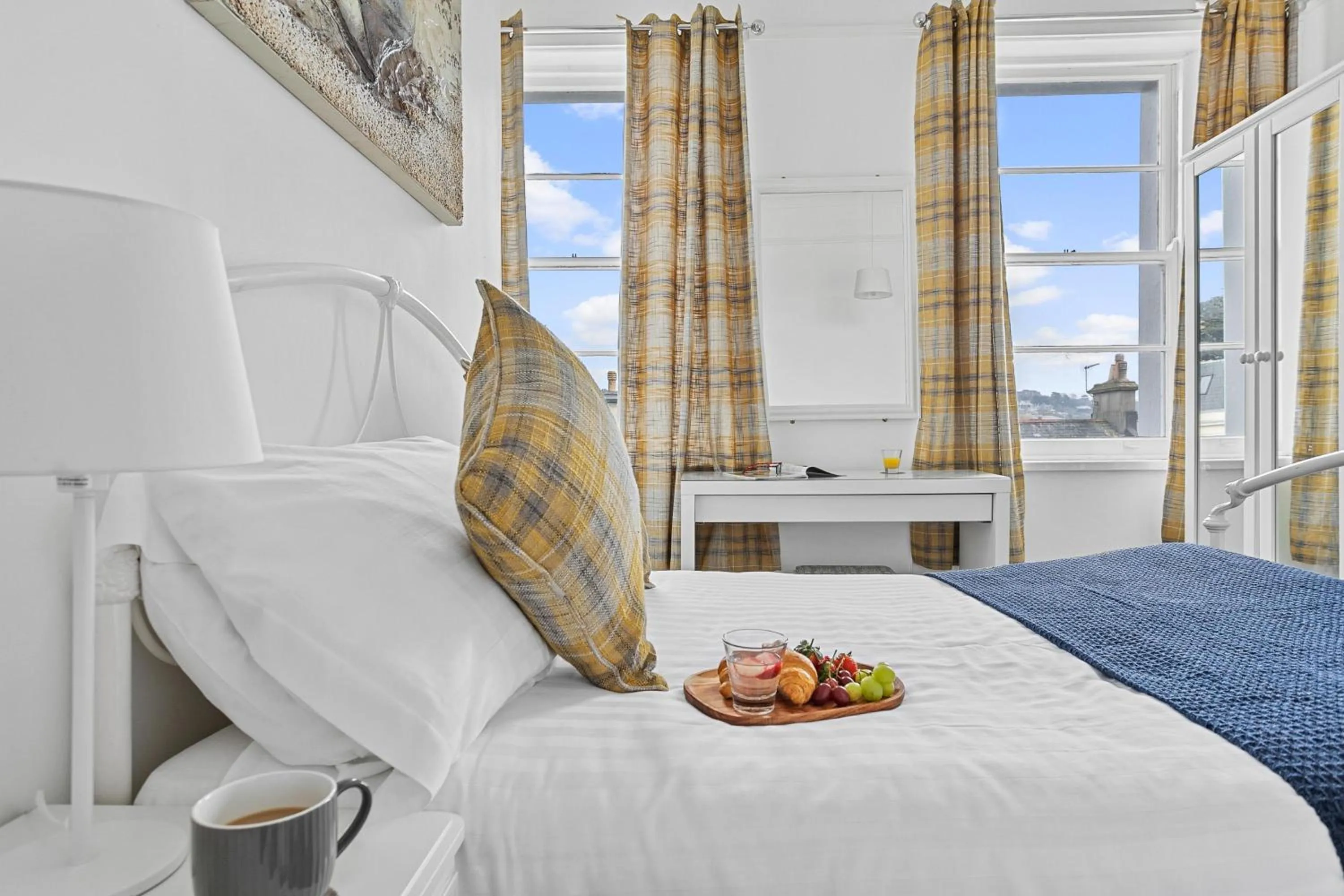 Bedroom, Bed in The Belmont