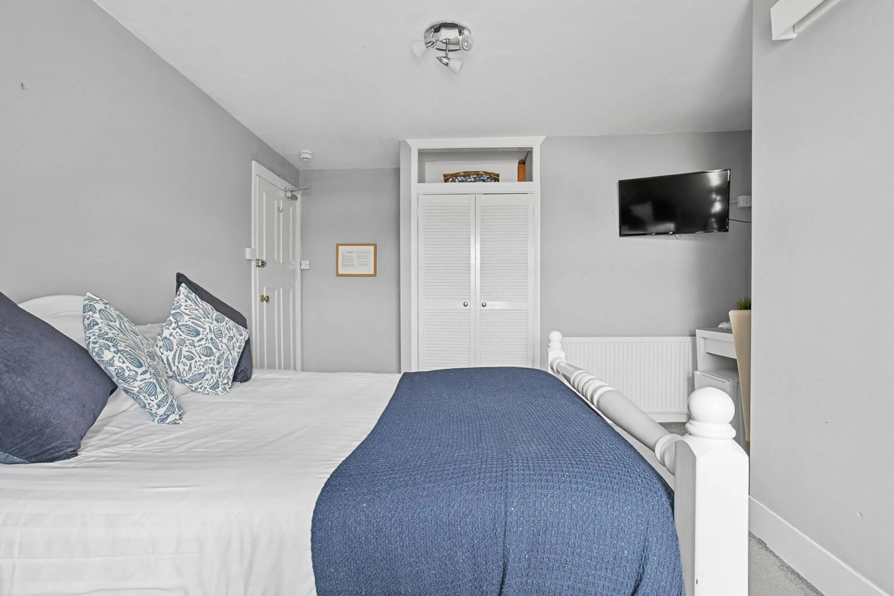 Bedroom, Bed in The Belmont