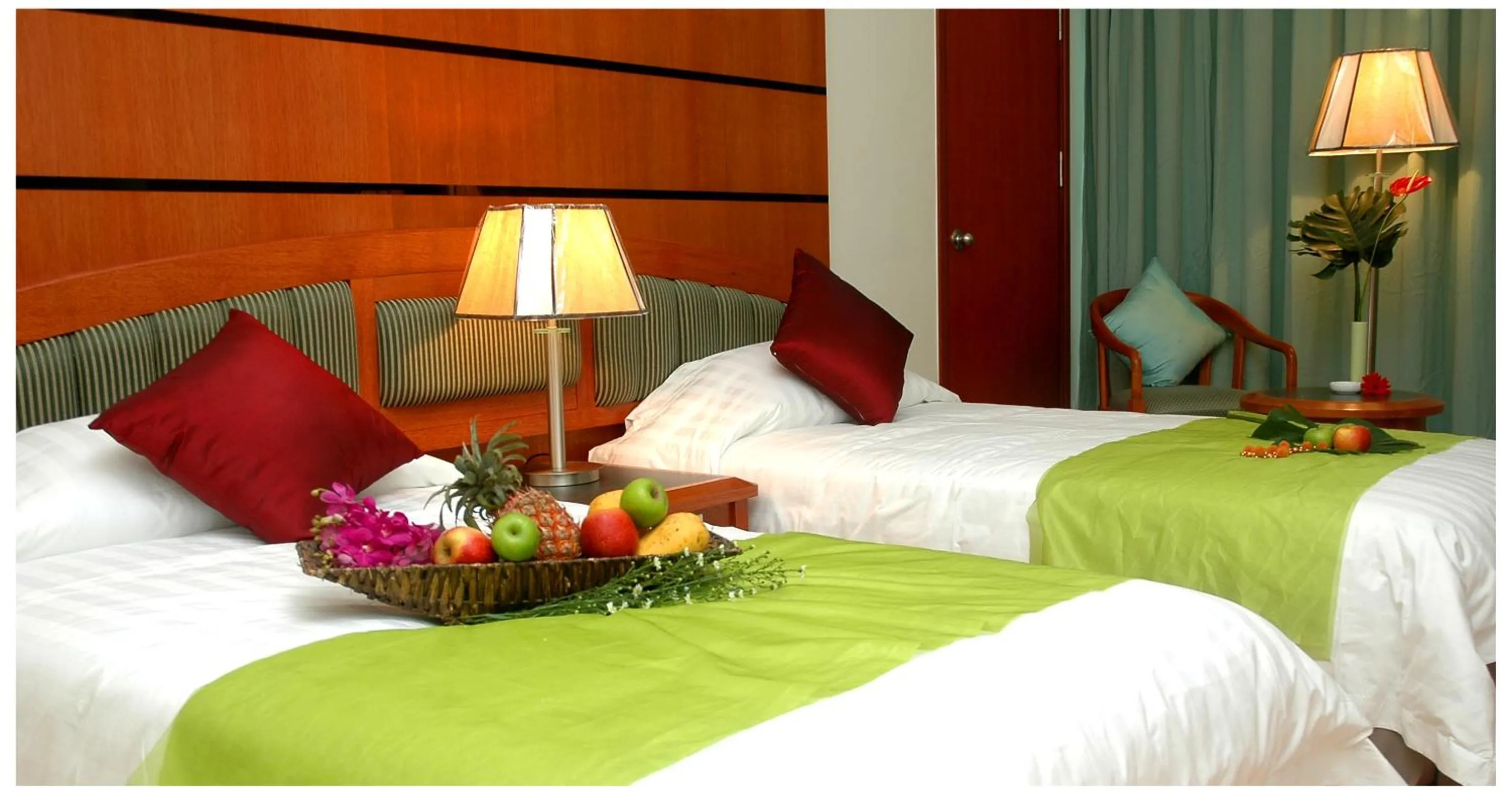 Oriental Crystal Hotel