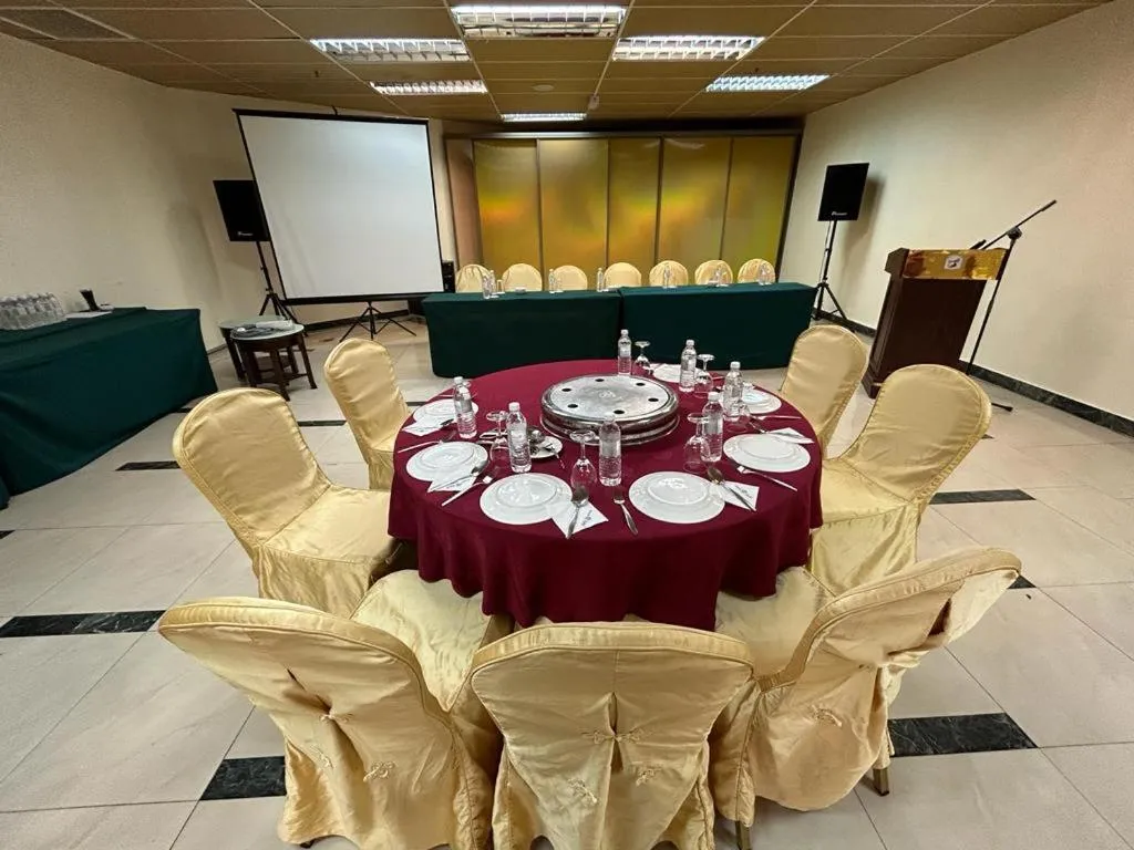 Oriental Crystal Hotel