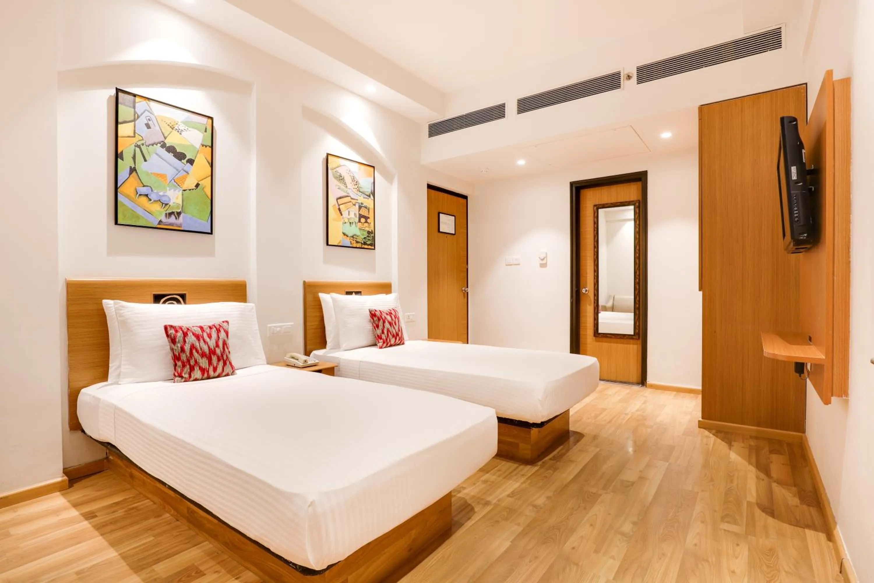 Bedroom, Bed in Lemon Tree Hotel Chandigarh