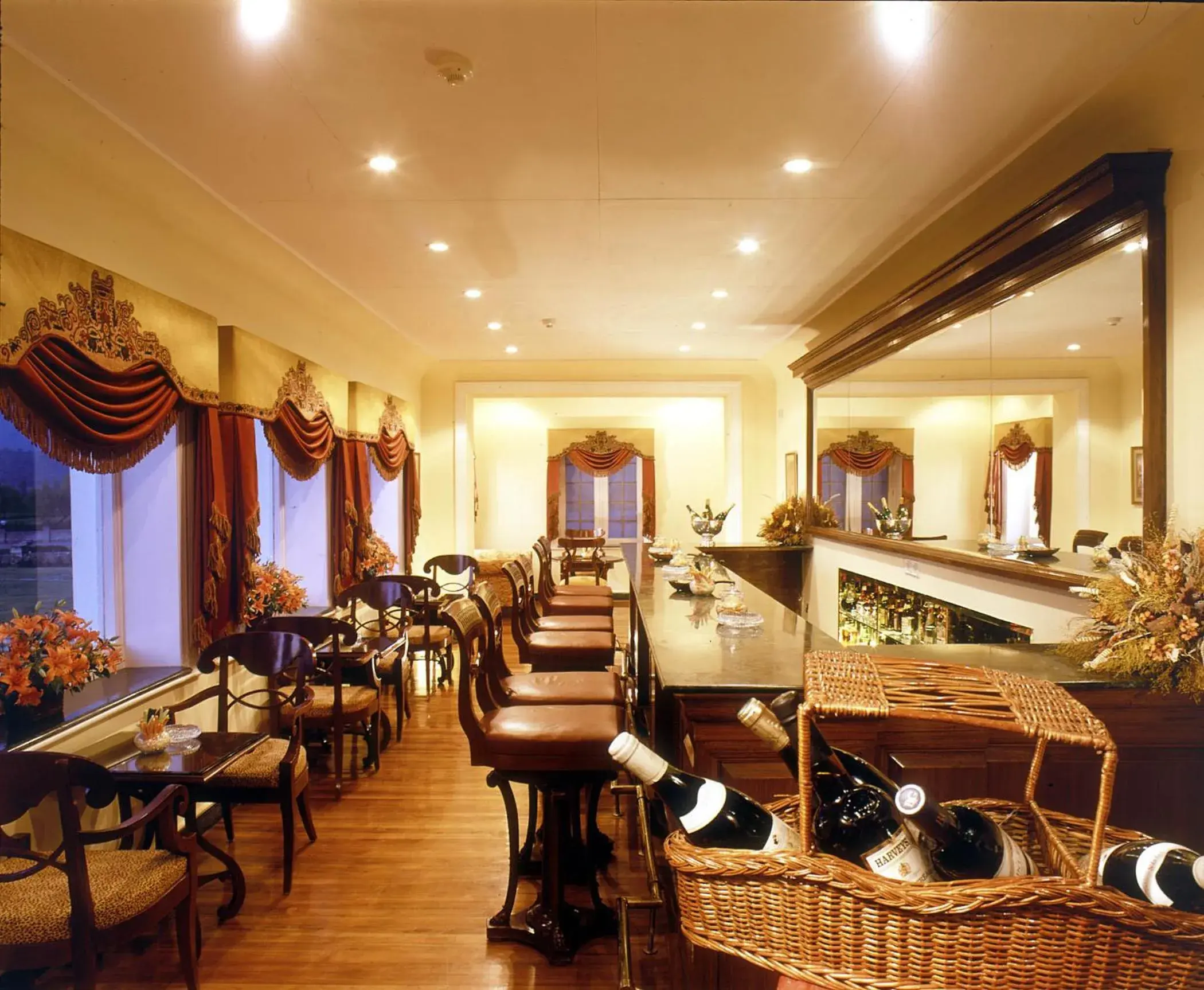 Restaurant/places to eat in The LaLit Grand Palace Srinagar Restaurant/places to eat in The LaLit Grand Palace Srinagar