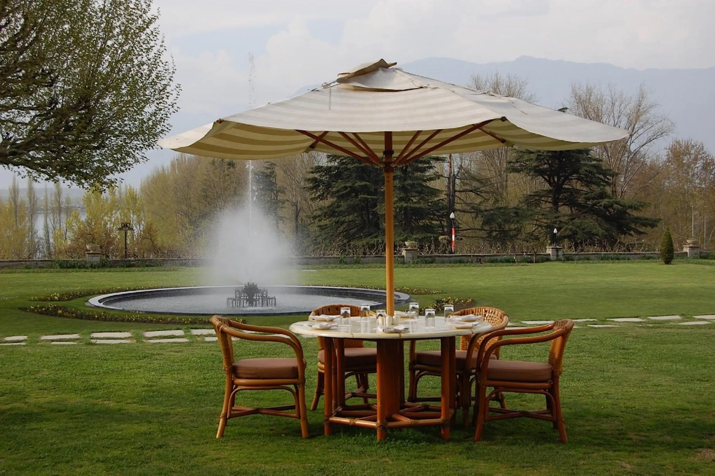 Garden in The LaLit Grand Palace Srinagar