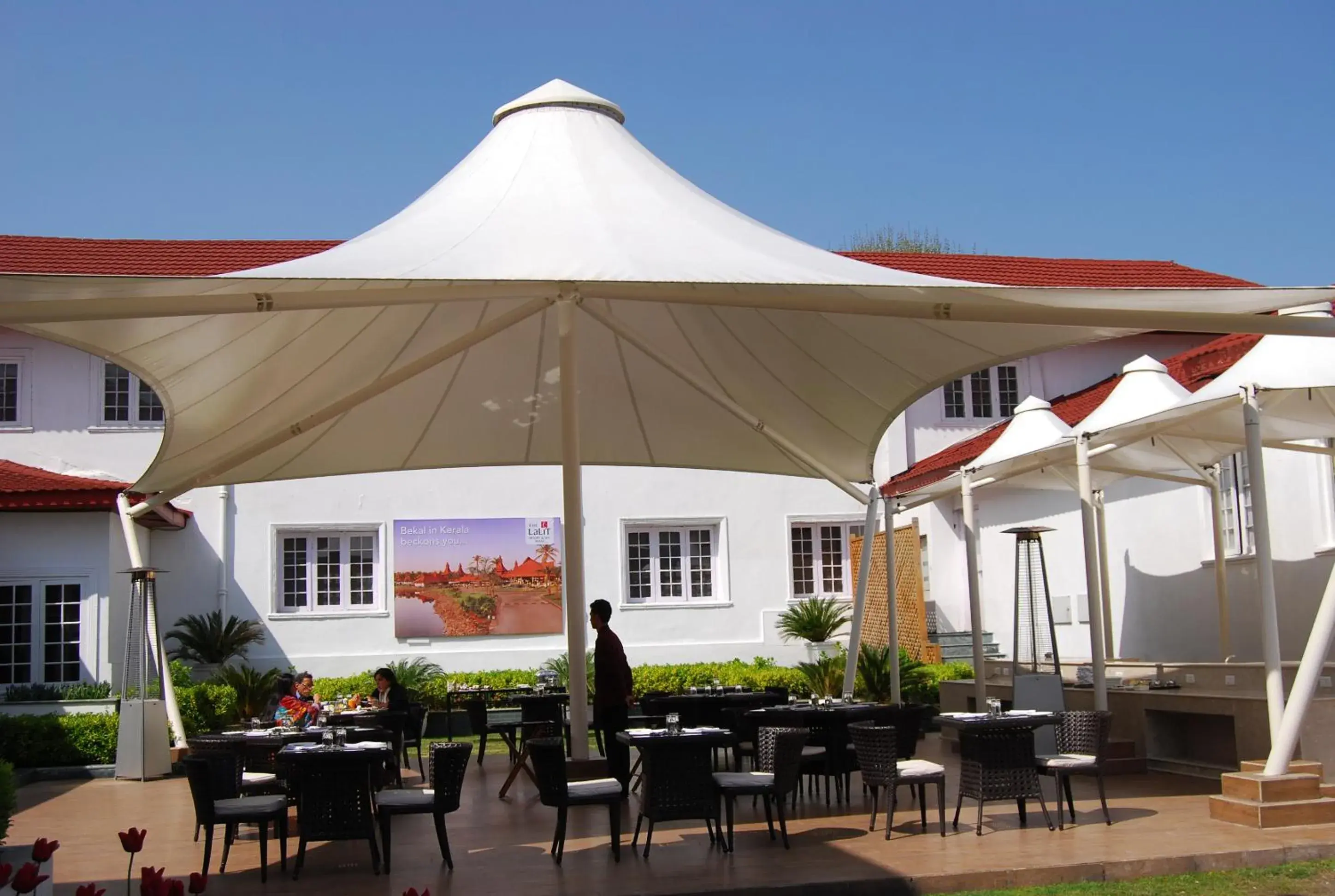 Restaurant/places to eat in The LaLit Grand Palace Srinagar Restaurant/places to eat in The LaLit Grand Palace Srinagar