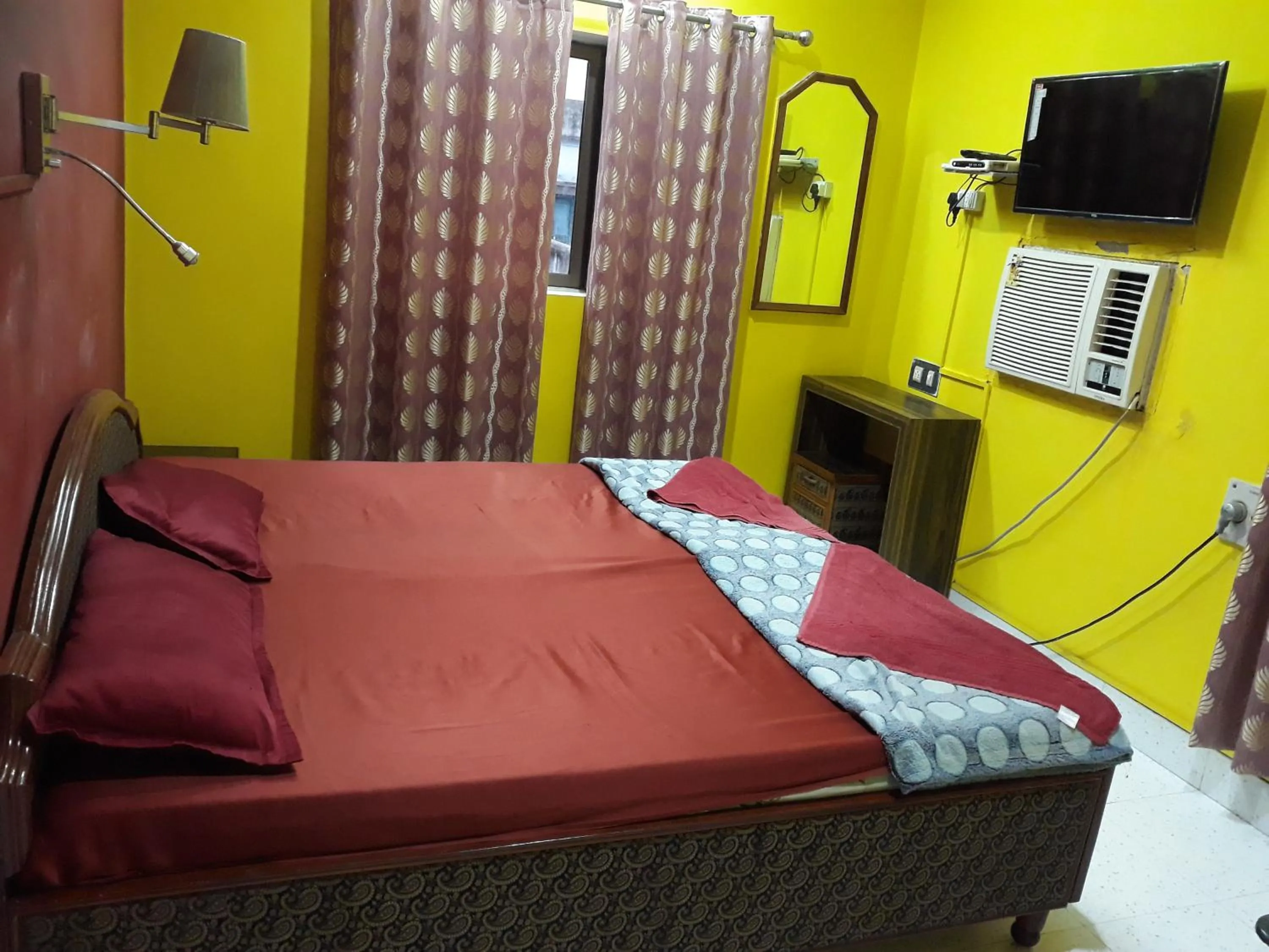 Bed in Ganga Fuji Home