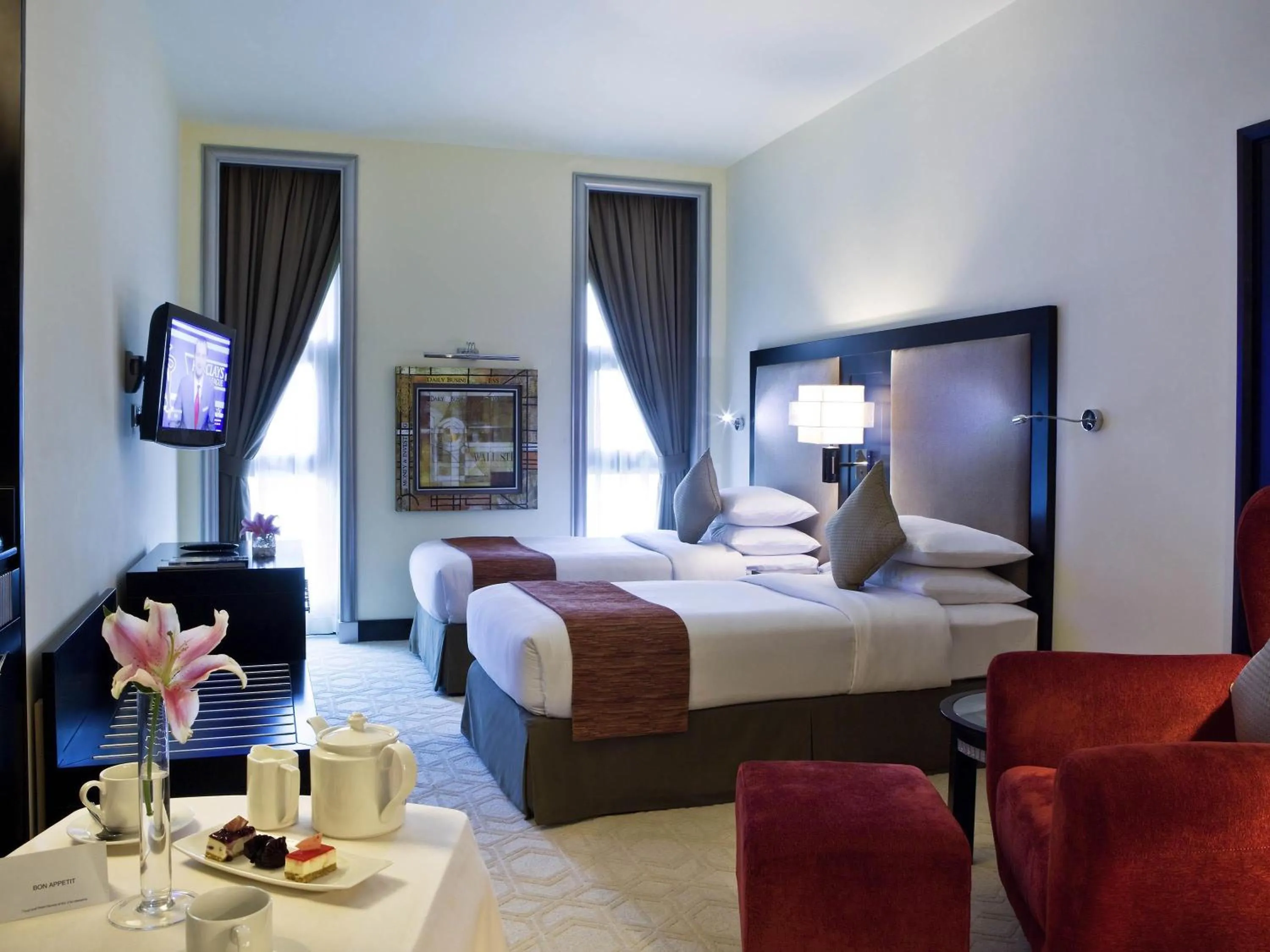 Bedroom, Bed in Mercure Gold Hotel Jumeirah Dubai by Accor