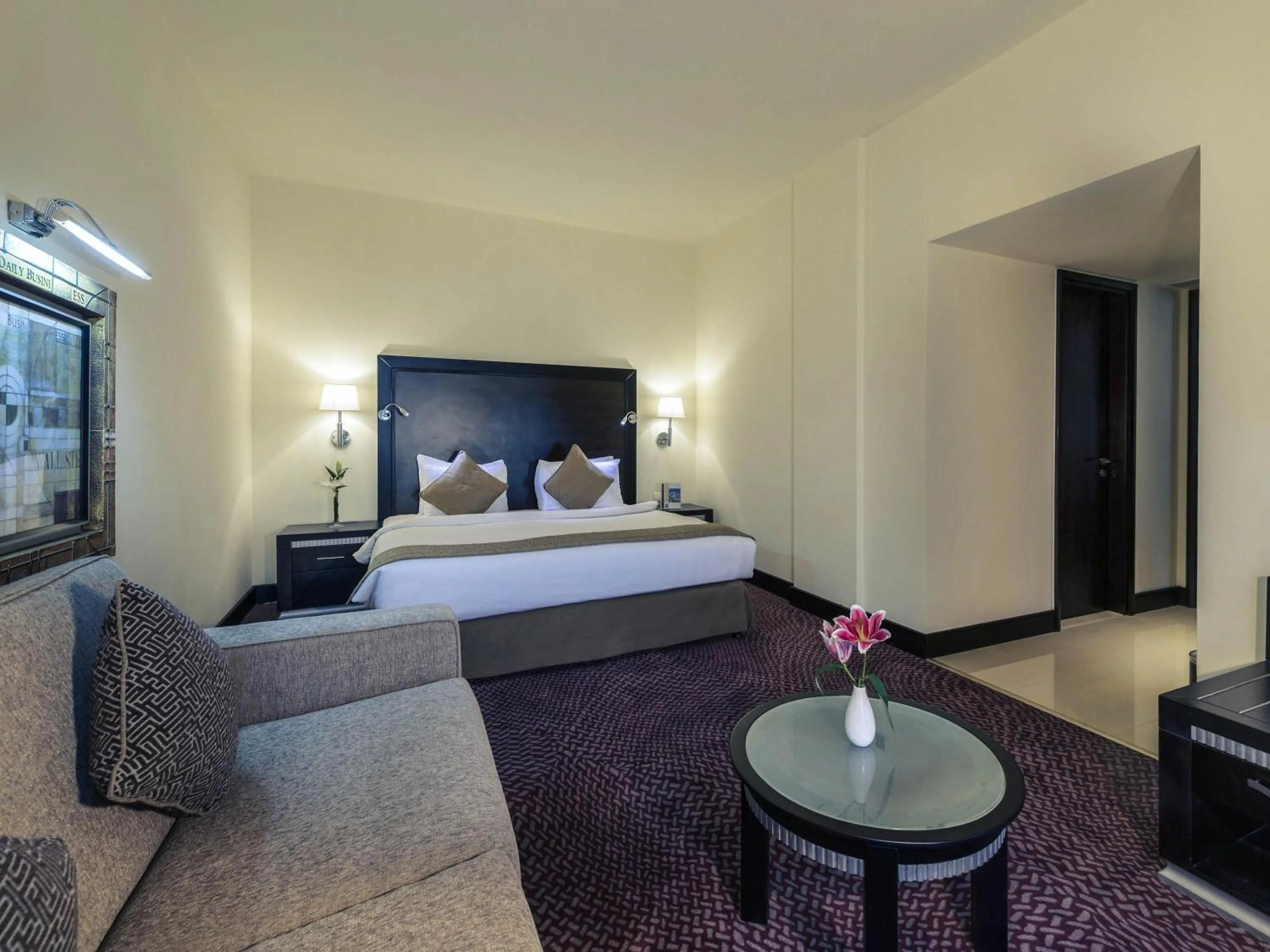 Bedroom, Bed in Mercure Gold Hotel Jumeirah Dubai by Accor
