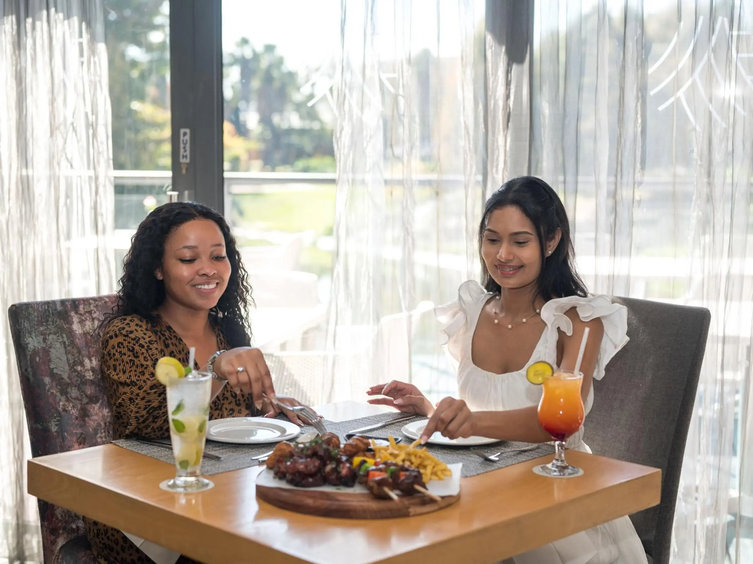 Restaurant/places to eat in ANEW Hotel Roodepoort Johannesburg Restaurant/places to eat in ANEW Hotel Roodepoort Johannesburg