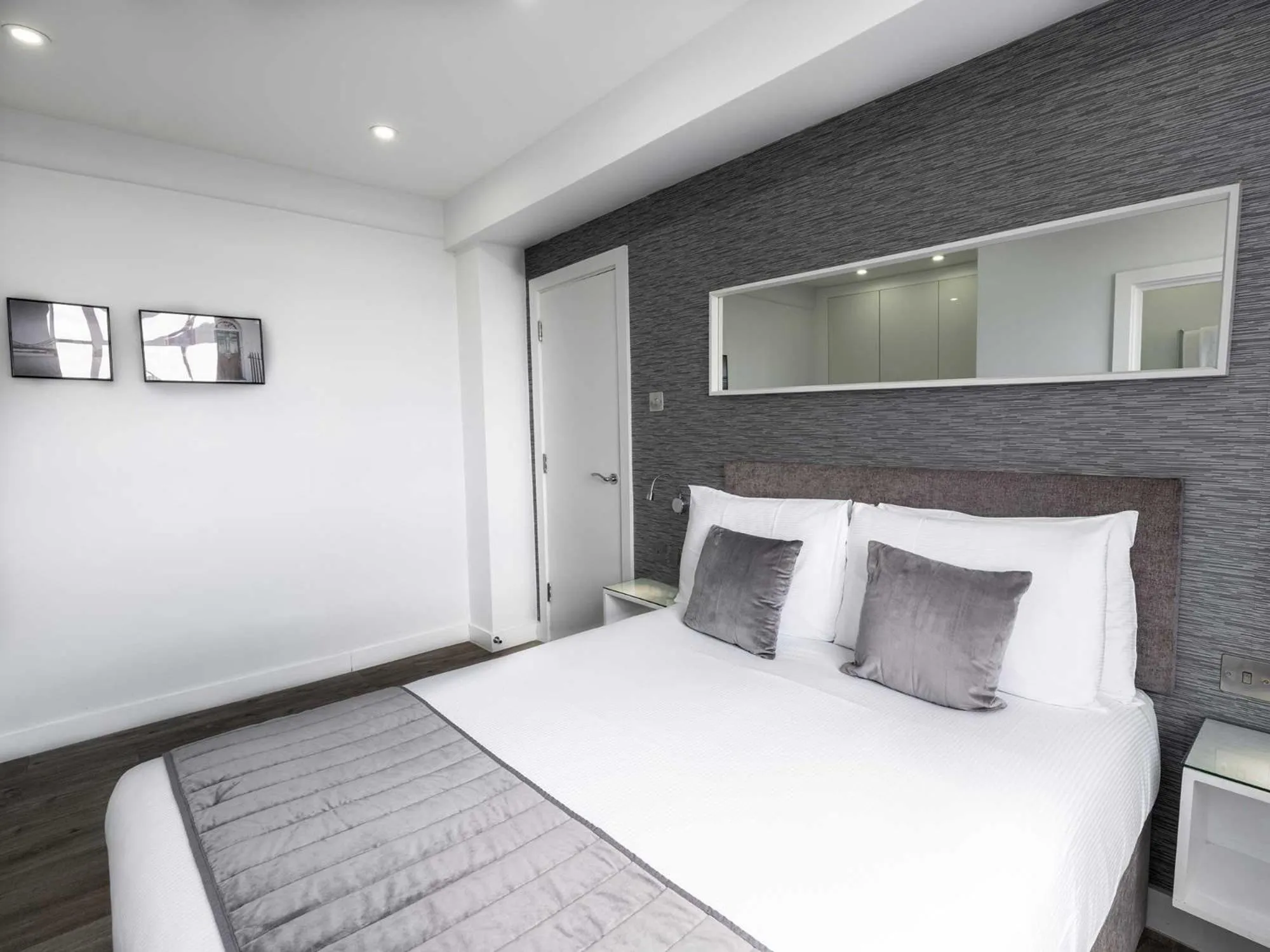 Bed in Chelsea Cloisters Serviced Apartments