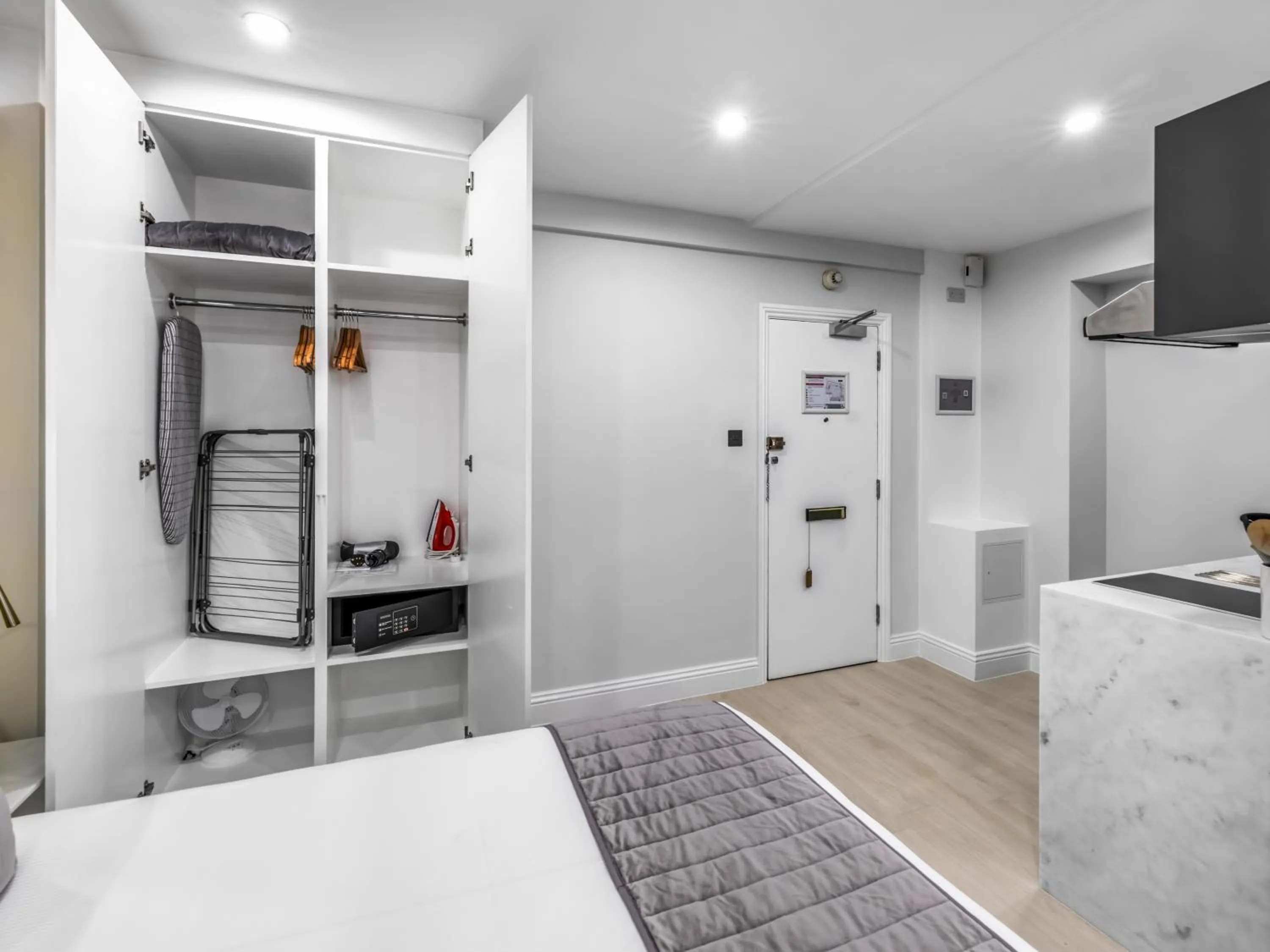 Bedroom, Bed in Chelsea Cloisters Serviced Apartments