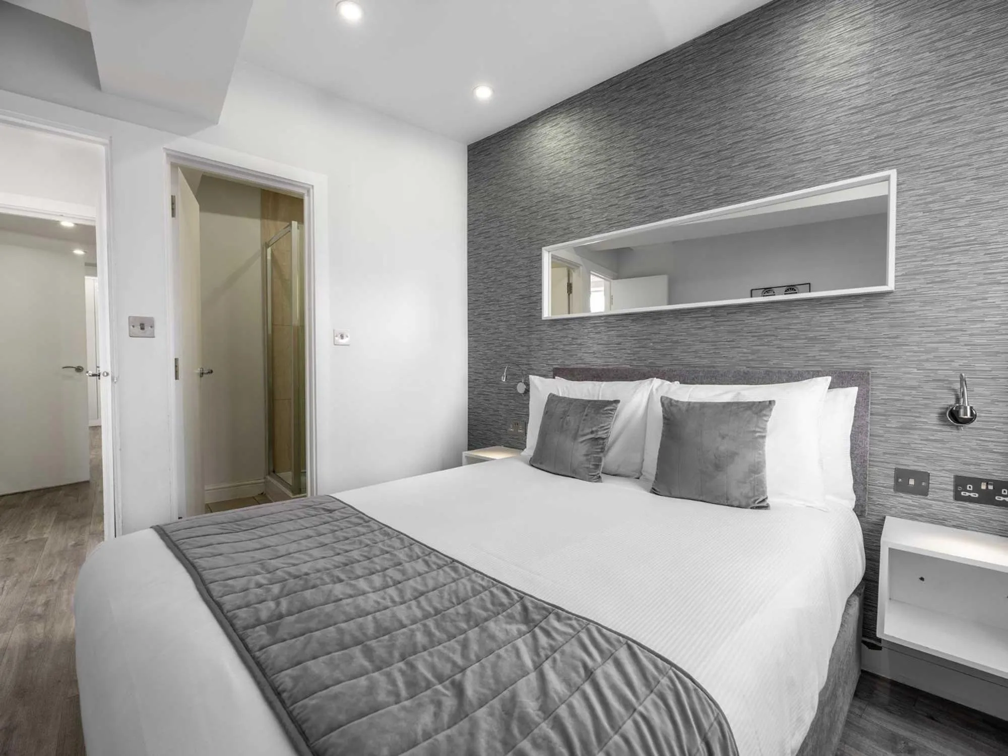 Bed in Chelsea Cloisters Serviced Apartments