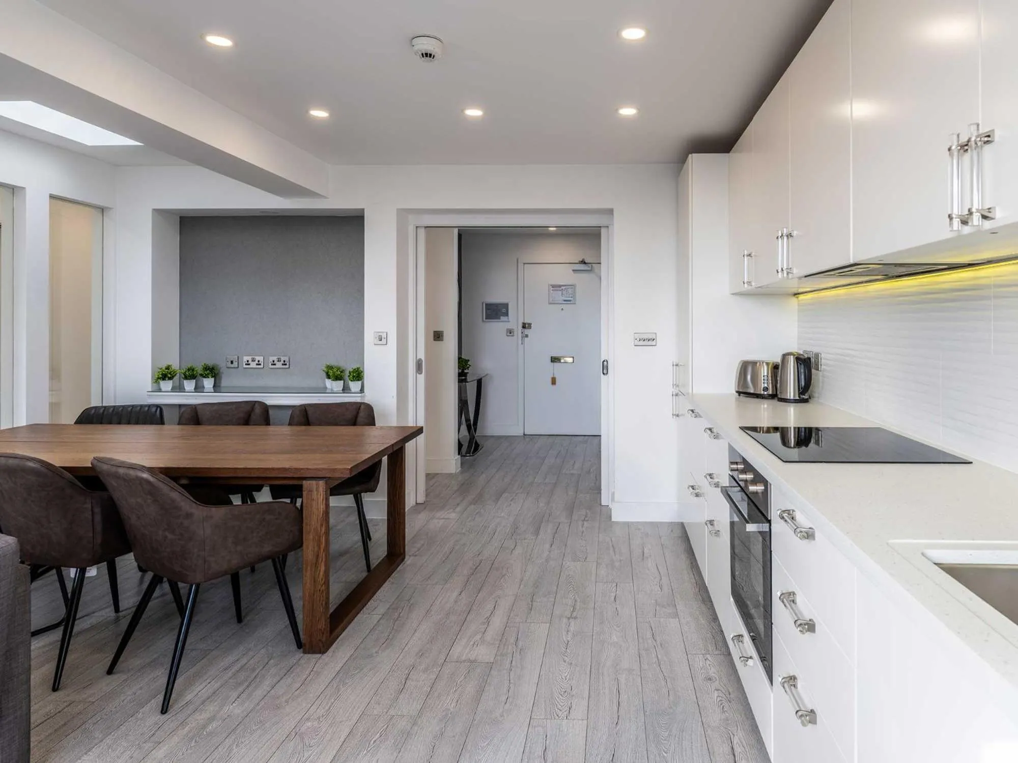 Coffee/tea facilities in Chelsea Cloisters Serviced Apartments