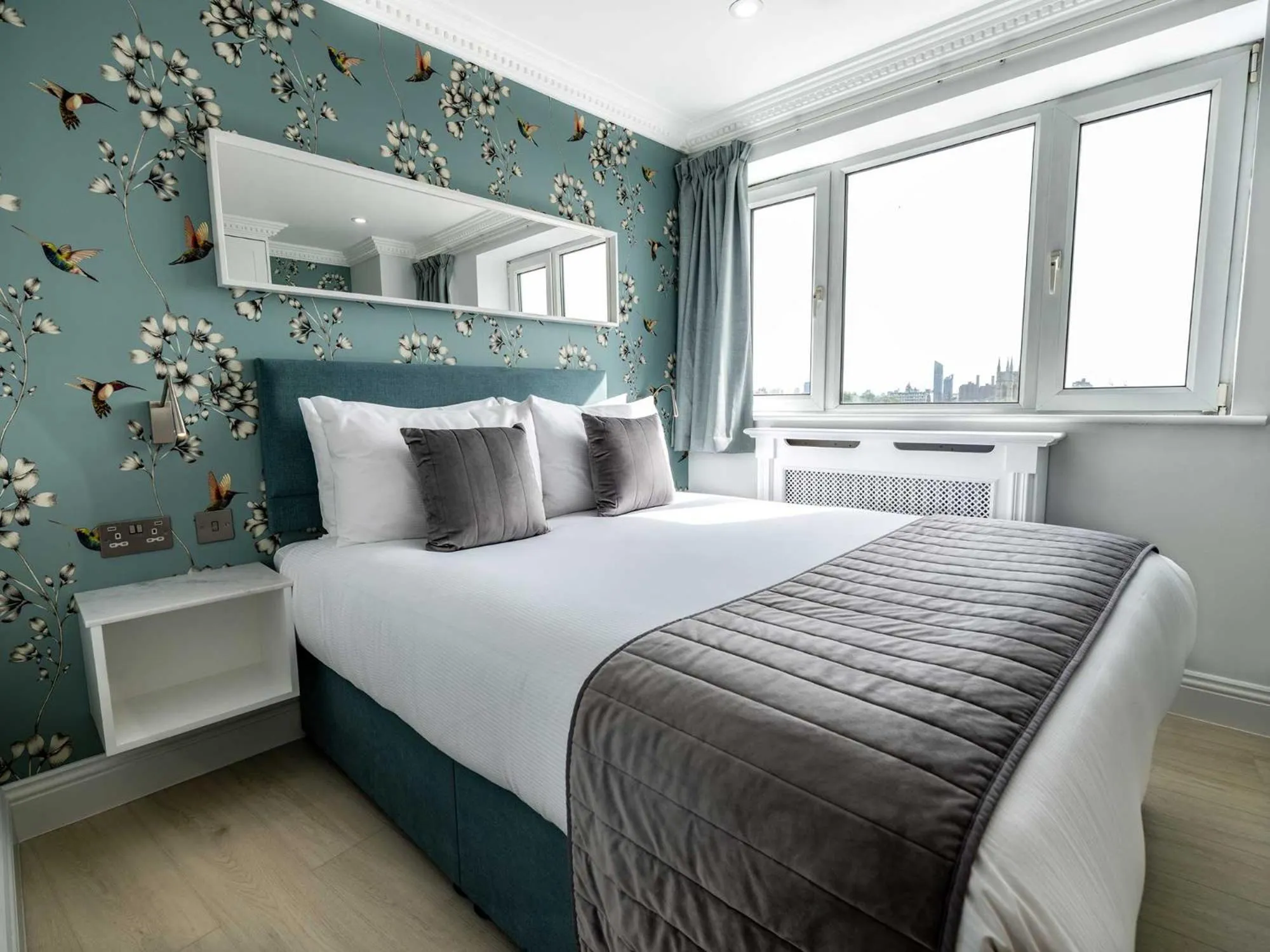 Photo of the whole room, Bed in Chelsea Cloisters Serviced Apartments