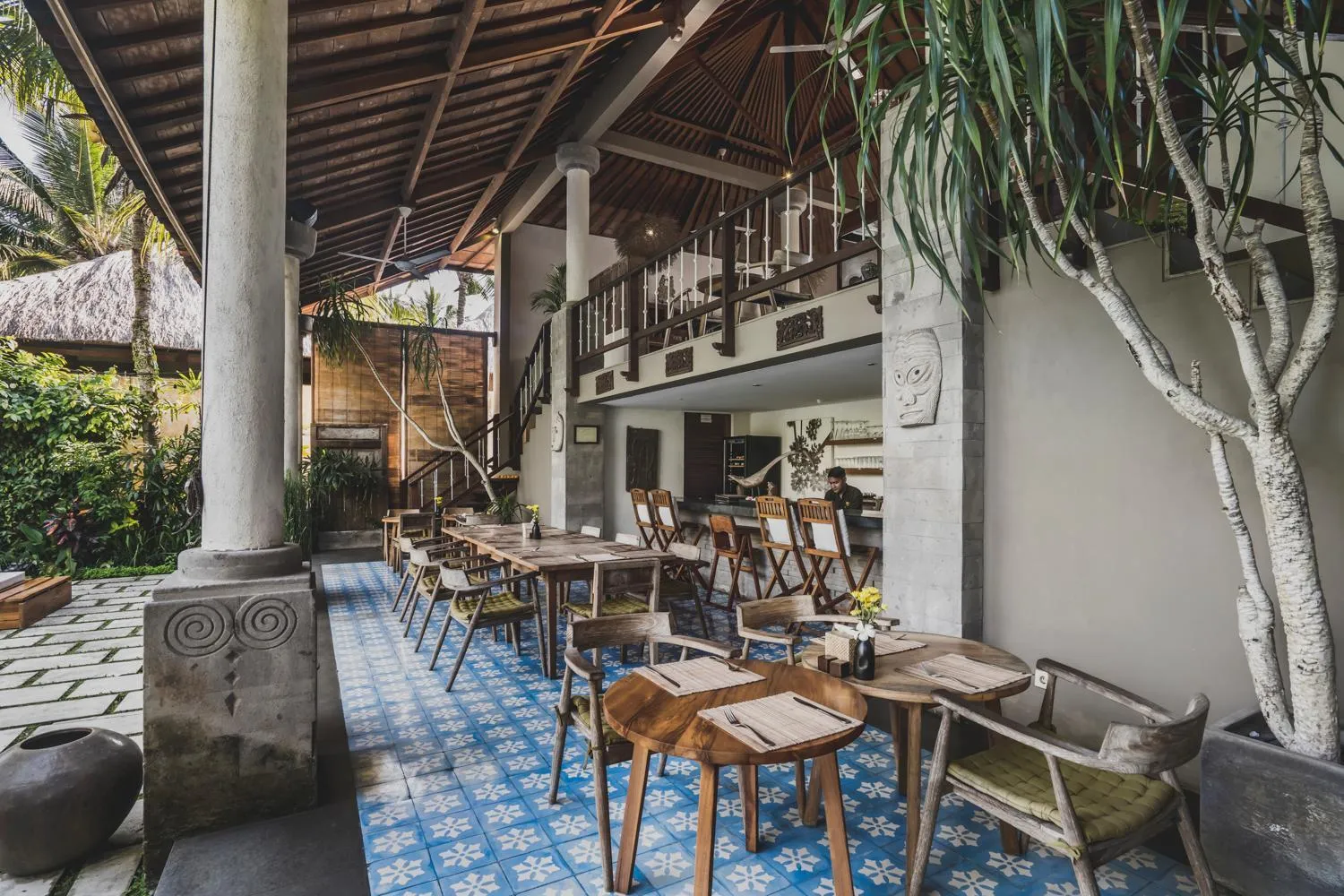 Restaurant/places to eat in Luwak Estate