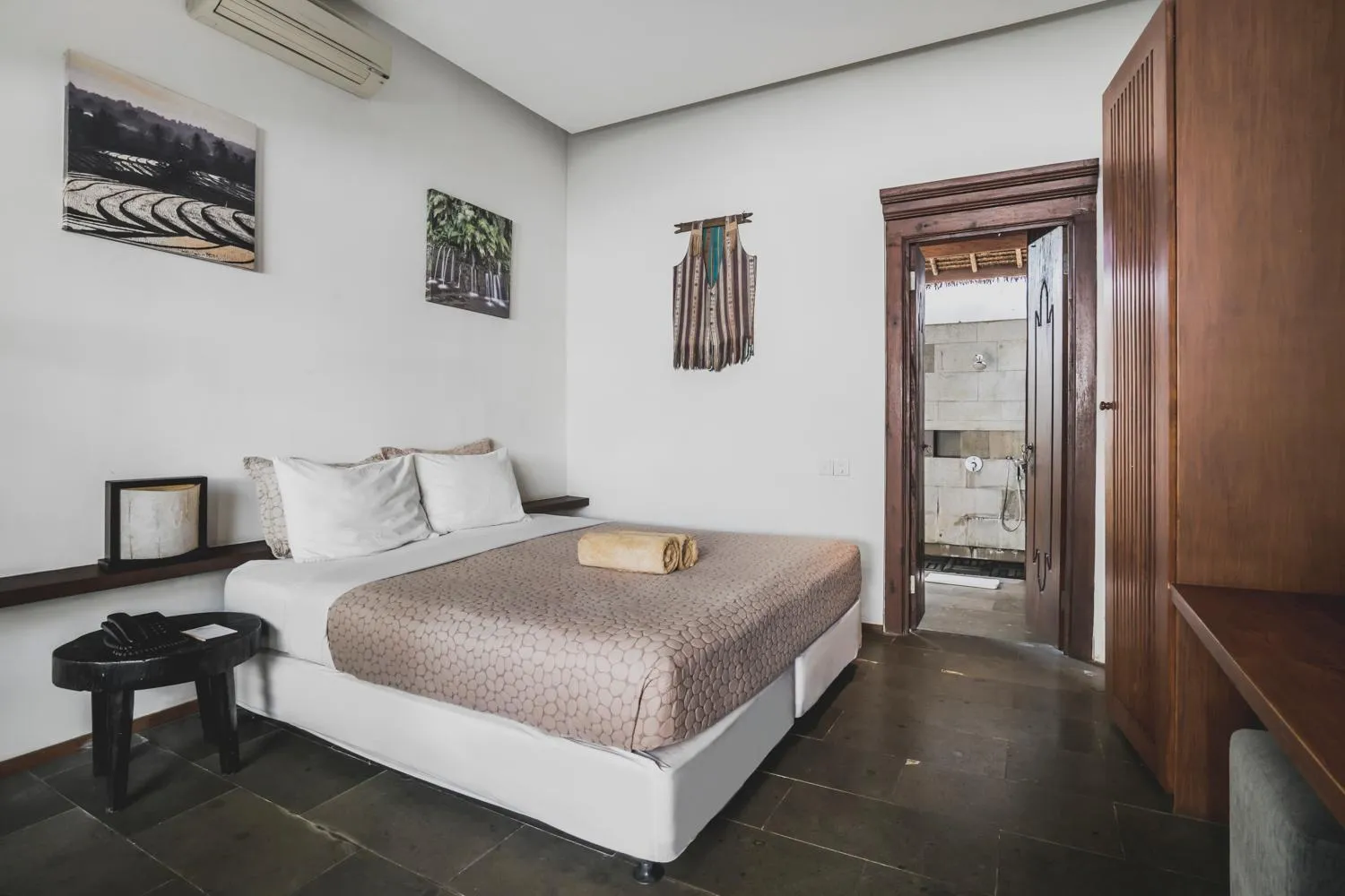 Bedroom, Bed in Luwak Estate