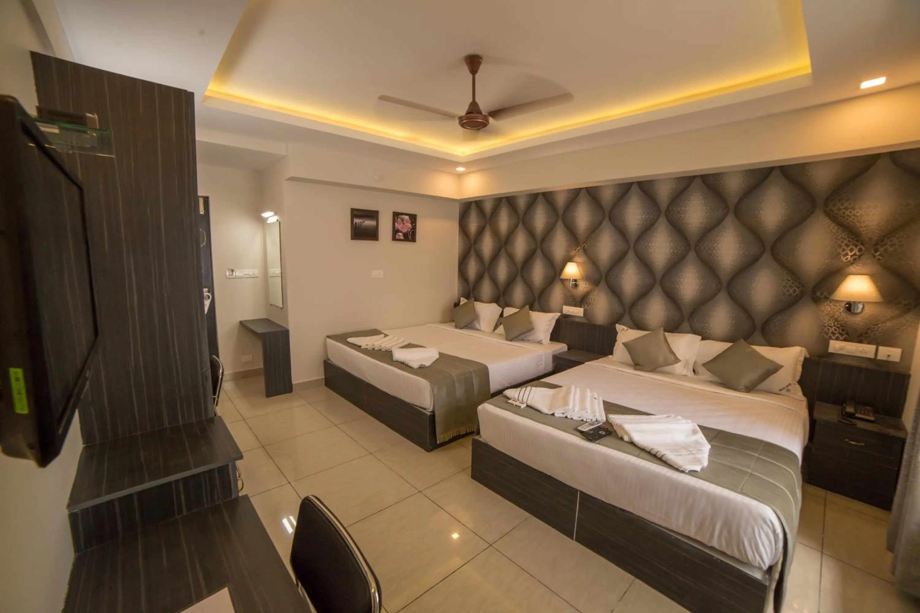 Bedroom, Bed in South Gate Residency