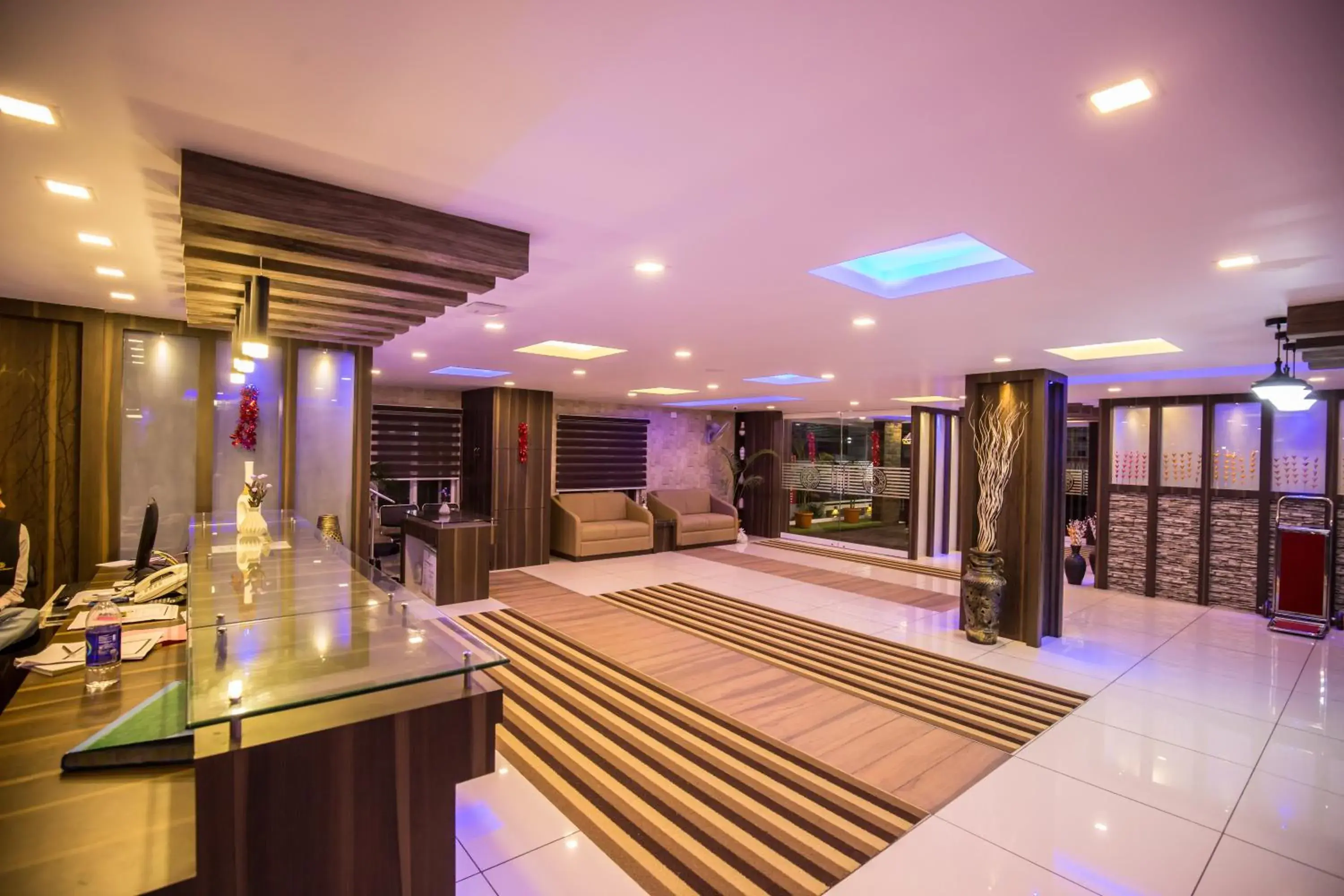 Lobby or reception in South Gate Residency Lobby or reception in South Gate Residency