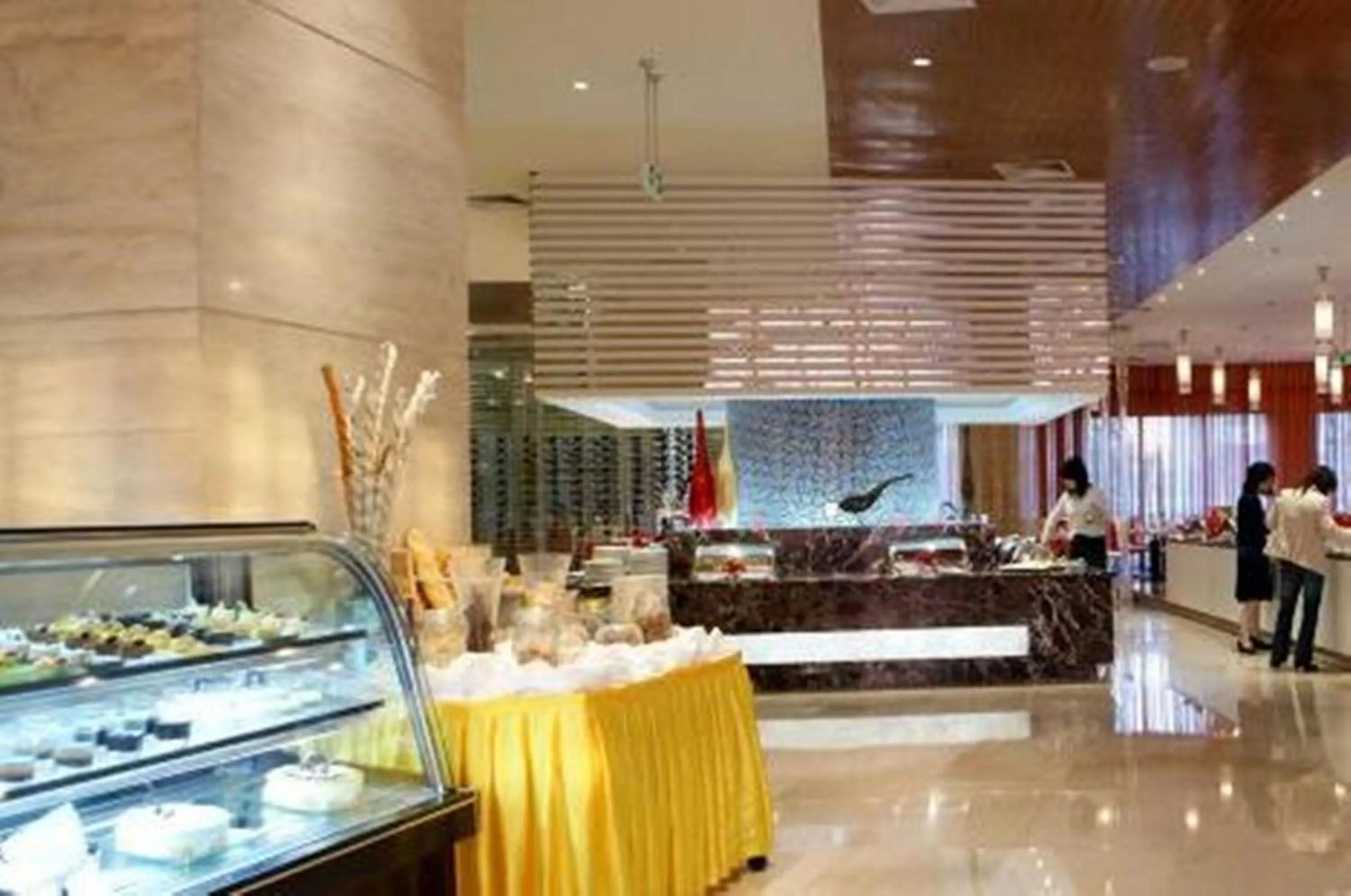 Restaurant/Places to Eat in Ramada Plaza by Wyndham Hangzhou Riverside