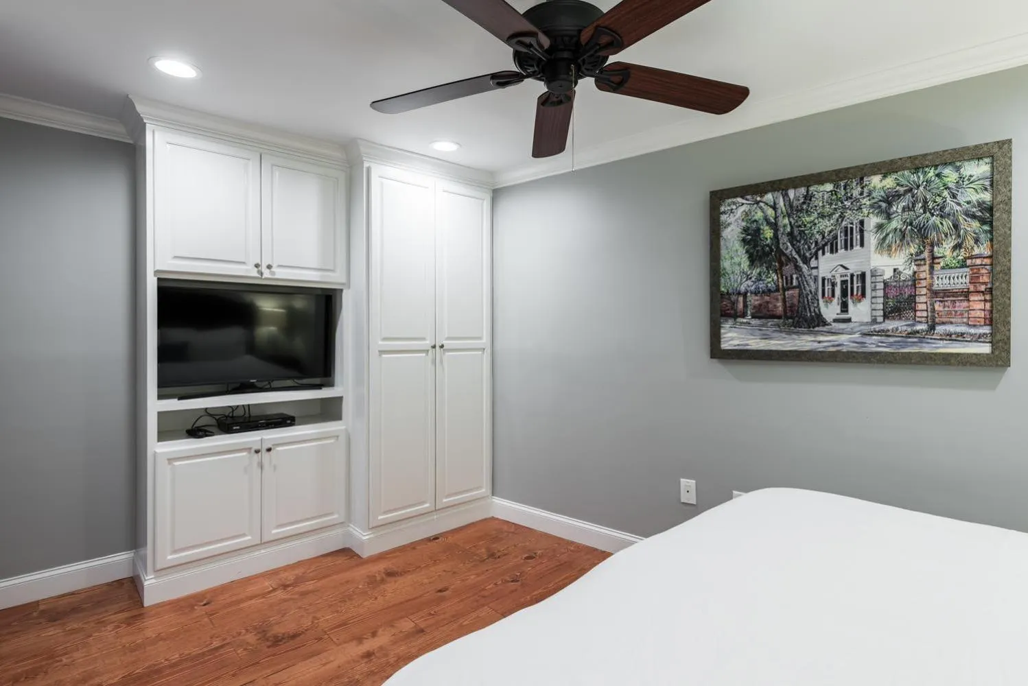 Bed in The Quarters on Vendue