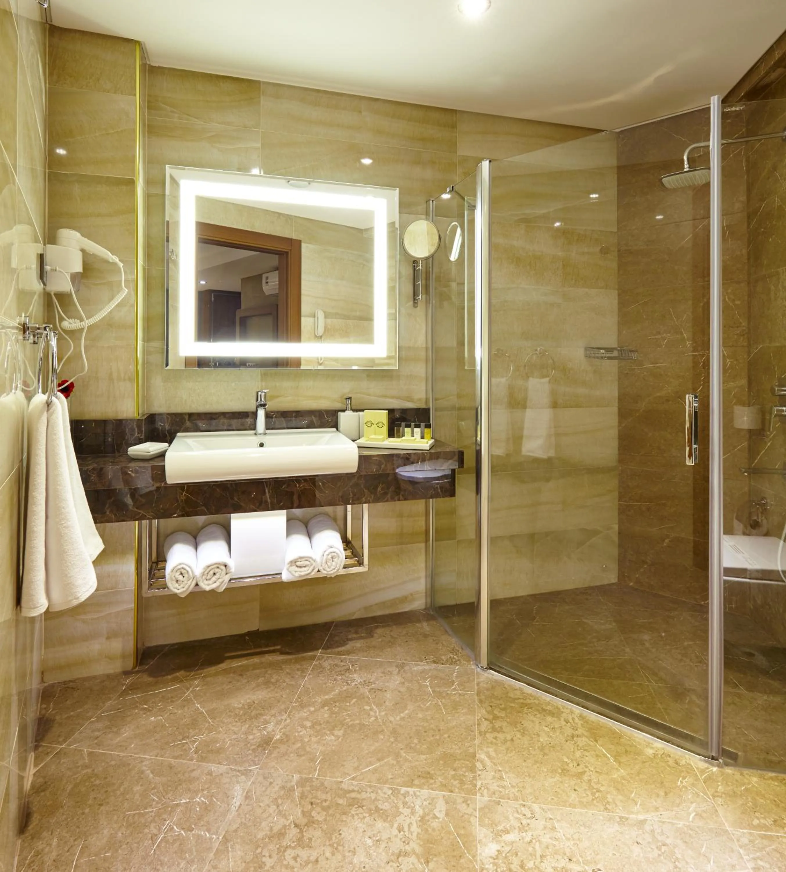 Bathroom in Buruciye Hotel