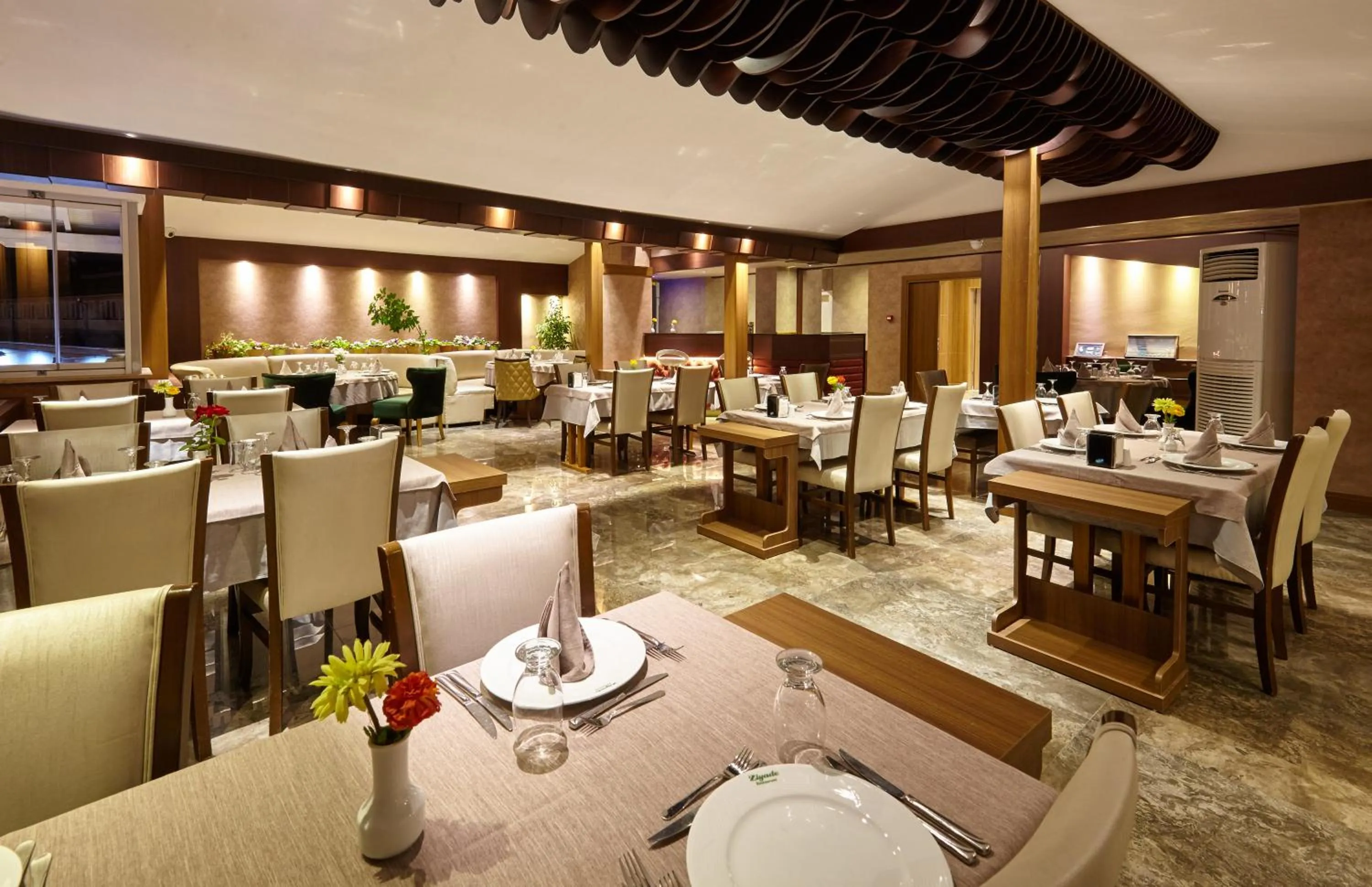 Restaurant/places to eat in Buruciye Hotel