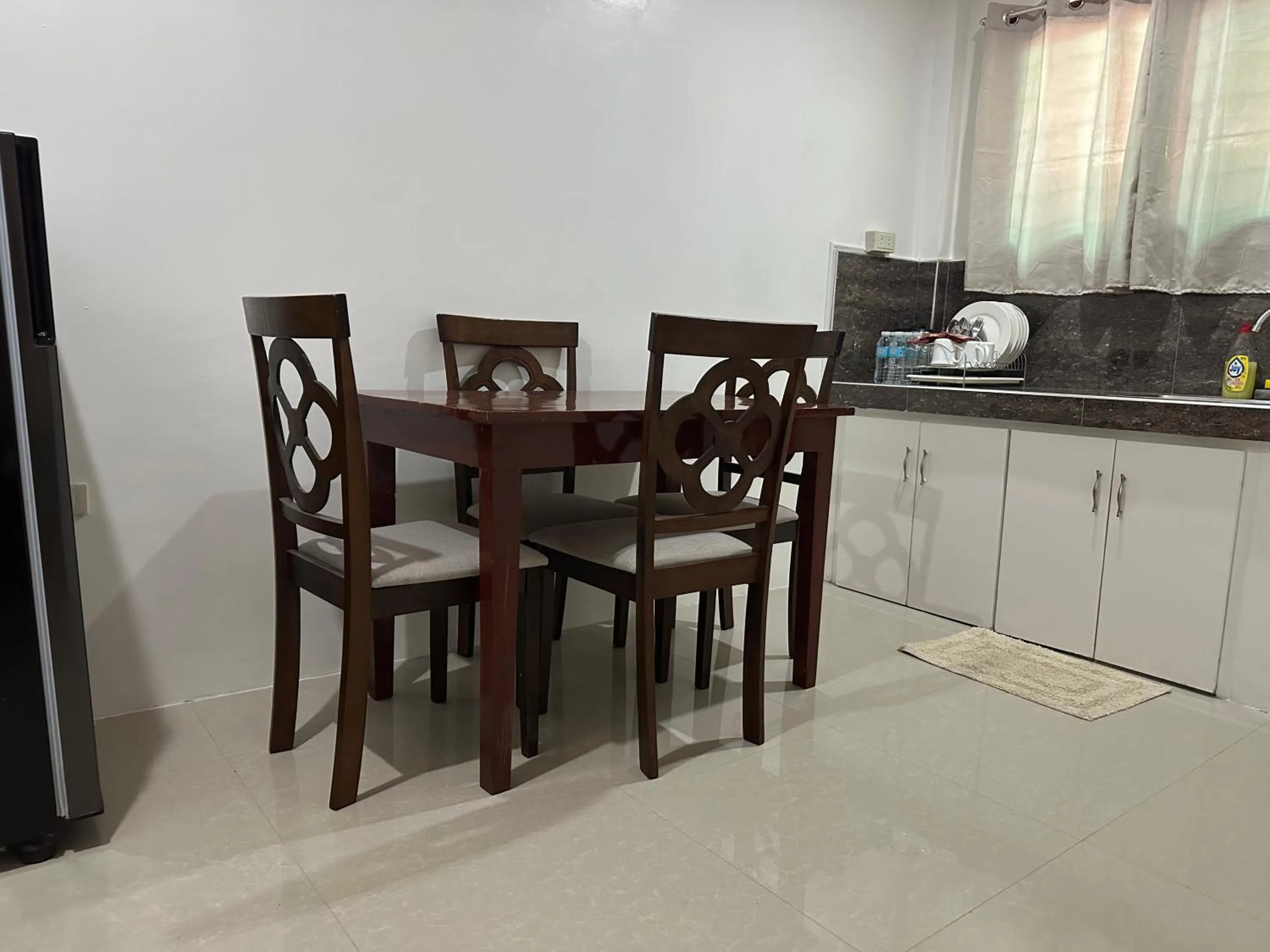 Kitchen or kitchenette in Zosimo's Inn