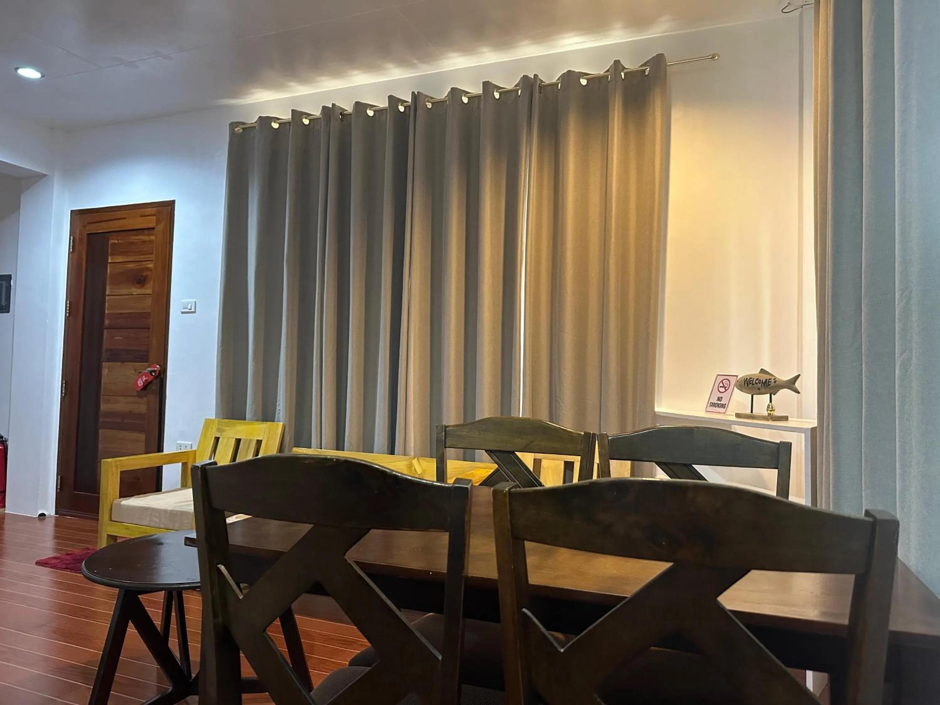 Living room in Zosimo's Inn