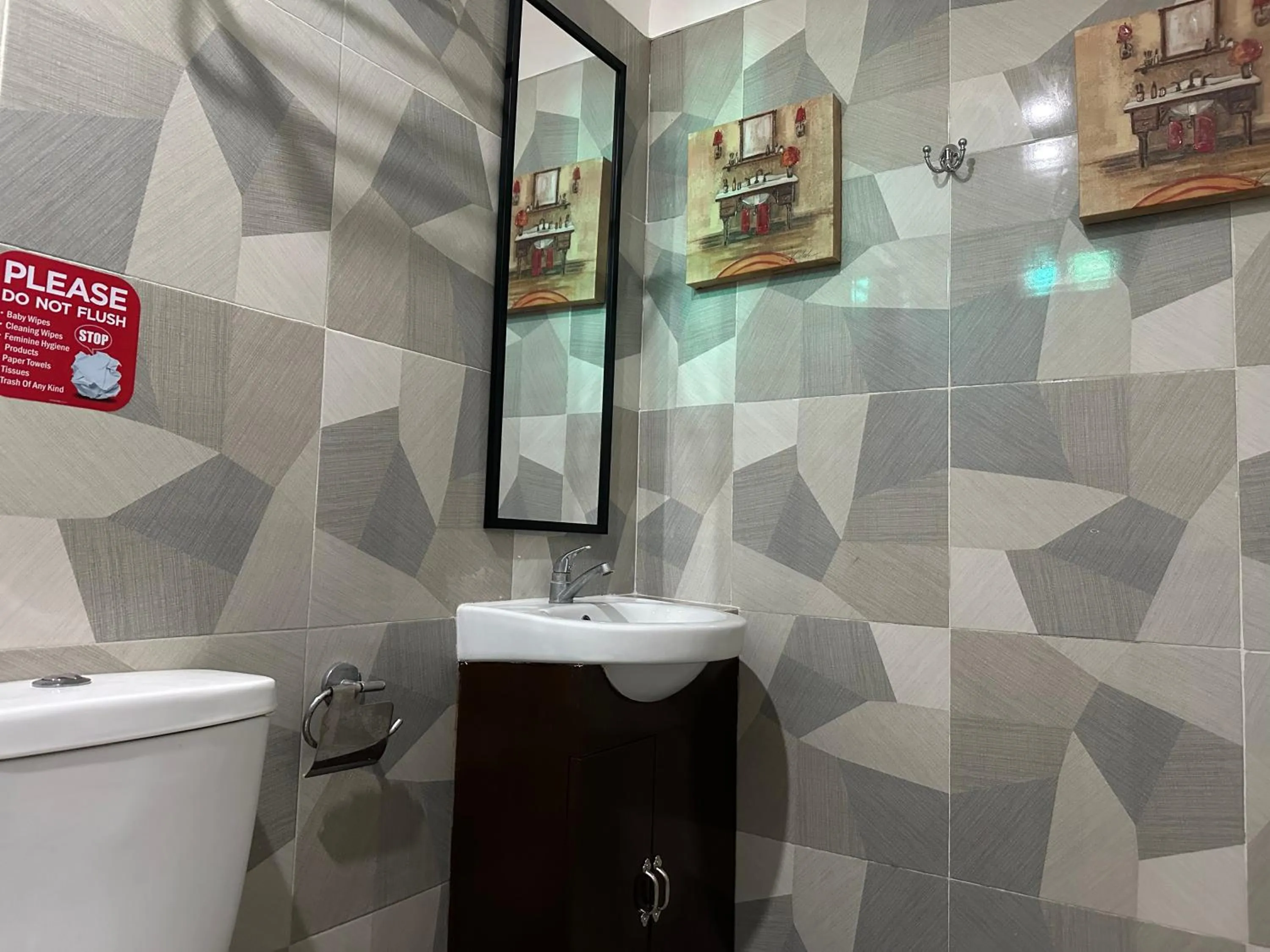 Shower in Zosimo's Inn