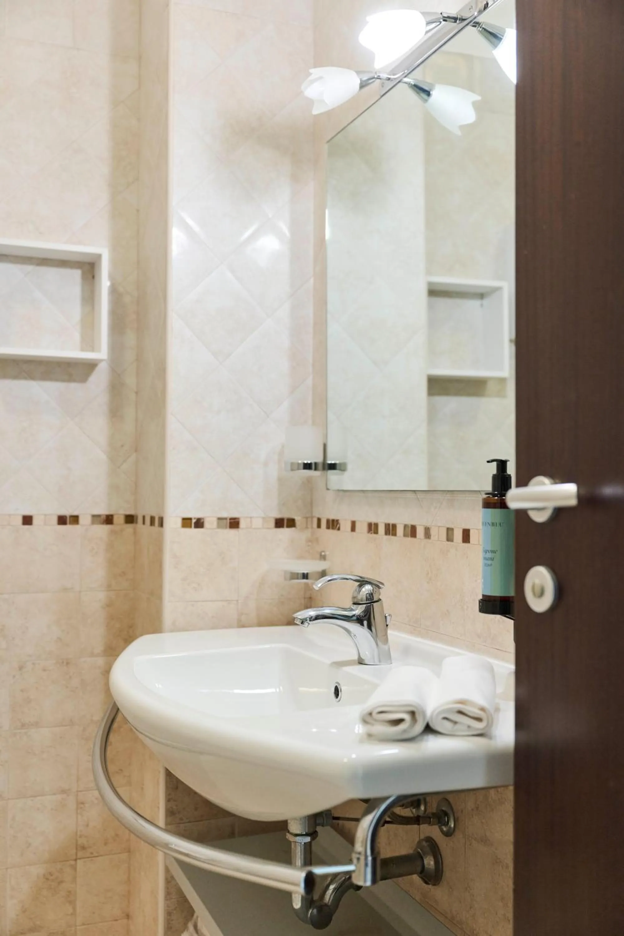 Bathroom in Ticho's Greenblu Hotel