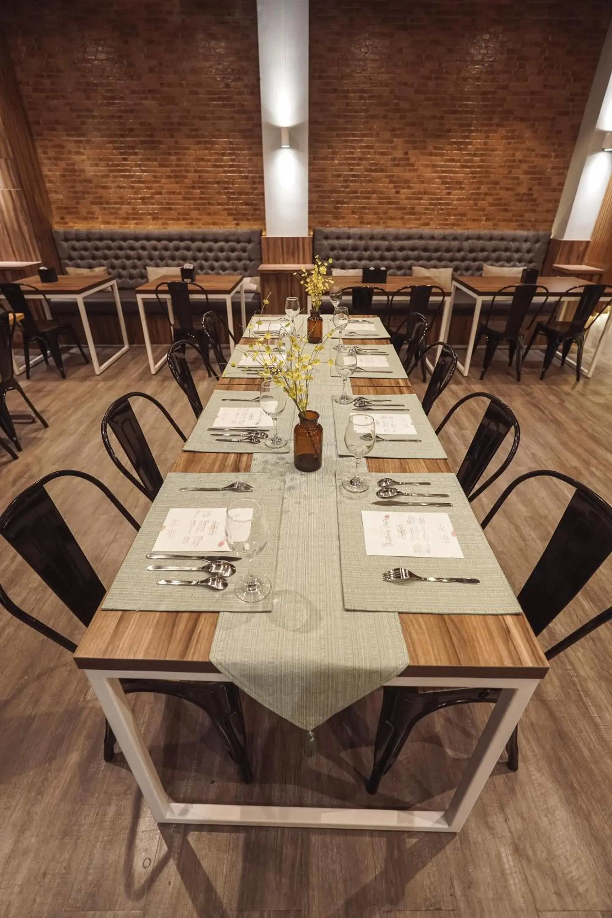 Restaurant/places to eat in Istanaku Restaurant/places to eat in Istanaku