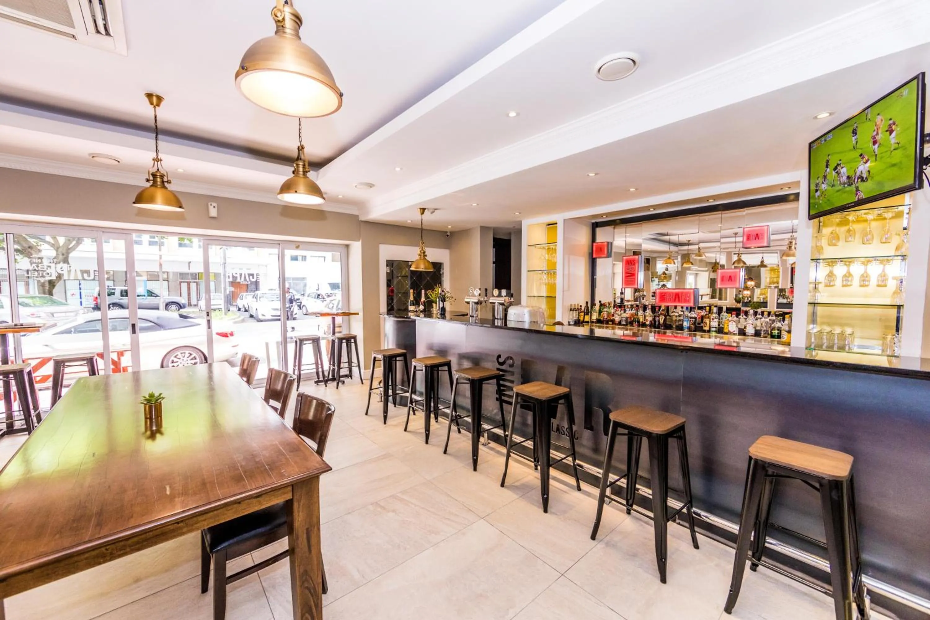 Lounge or bar in Innscape Classic Hotel