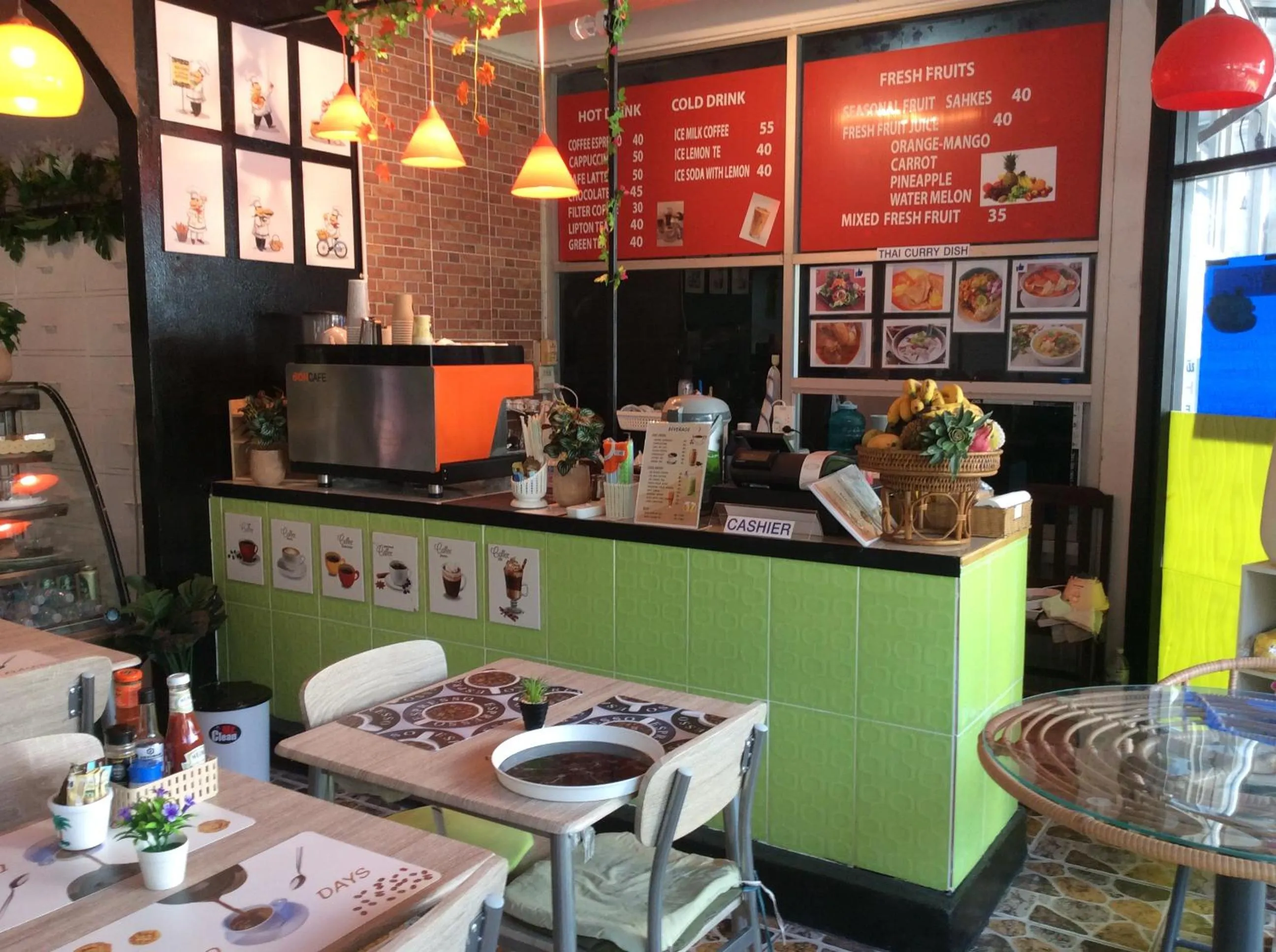 Lounge or bar in V.I.P. House