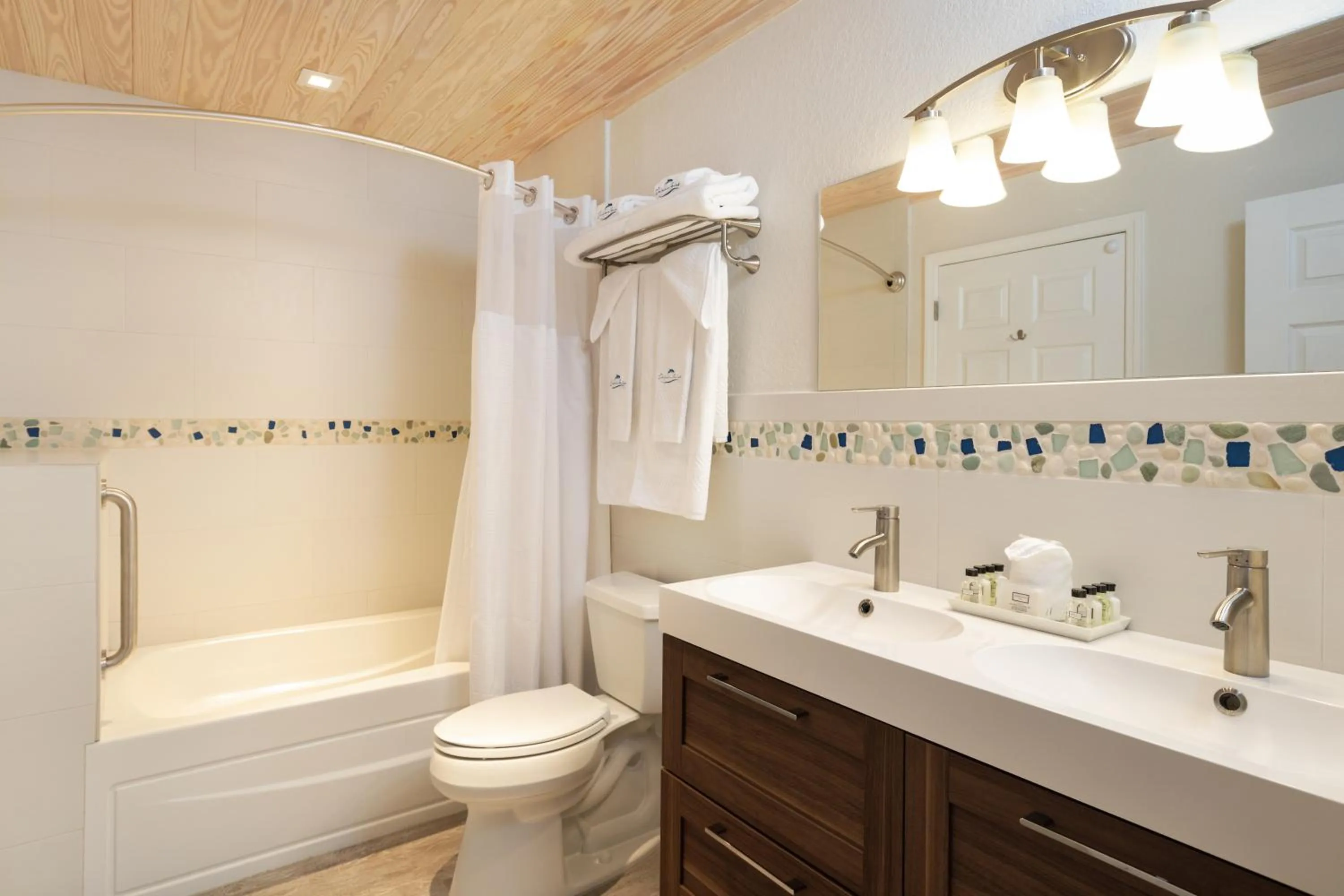 Dolphin Point Villas