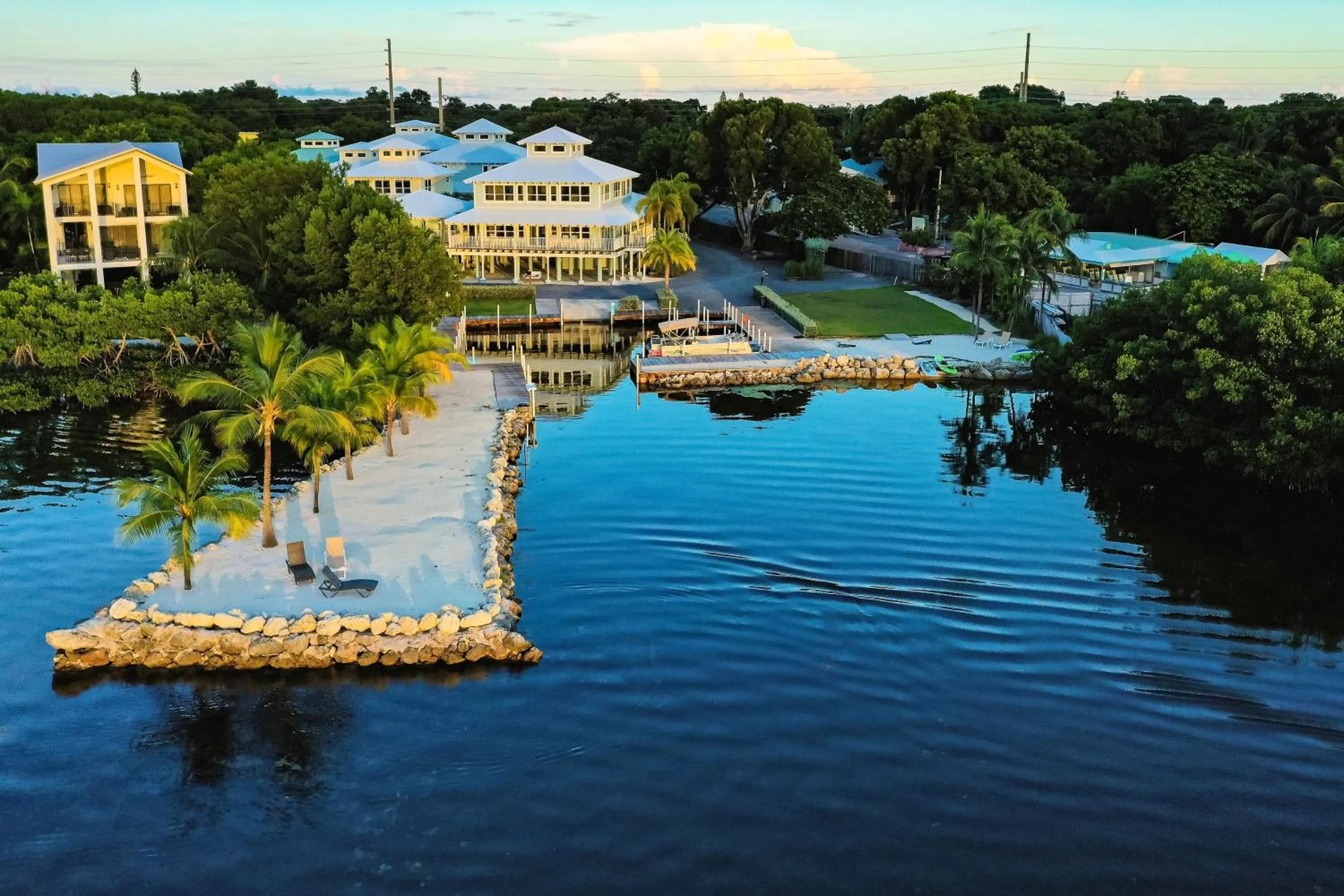Dolphin Point Villas