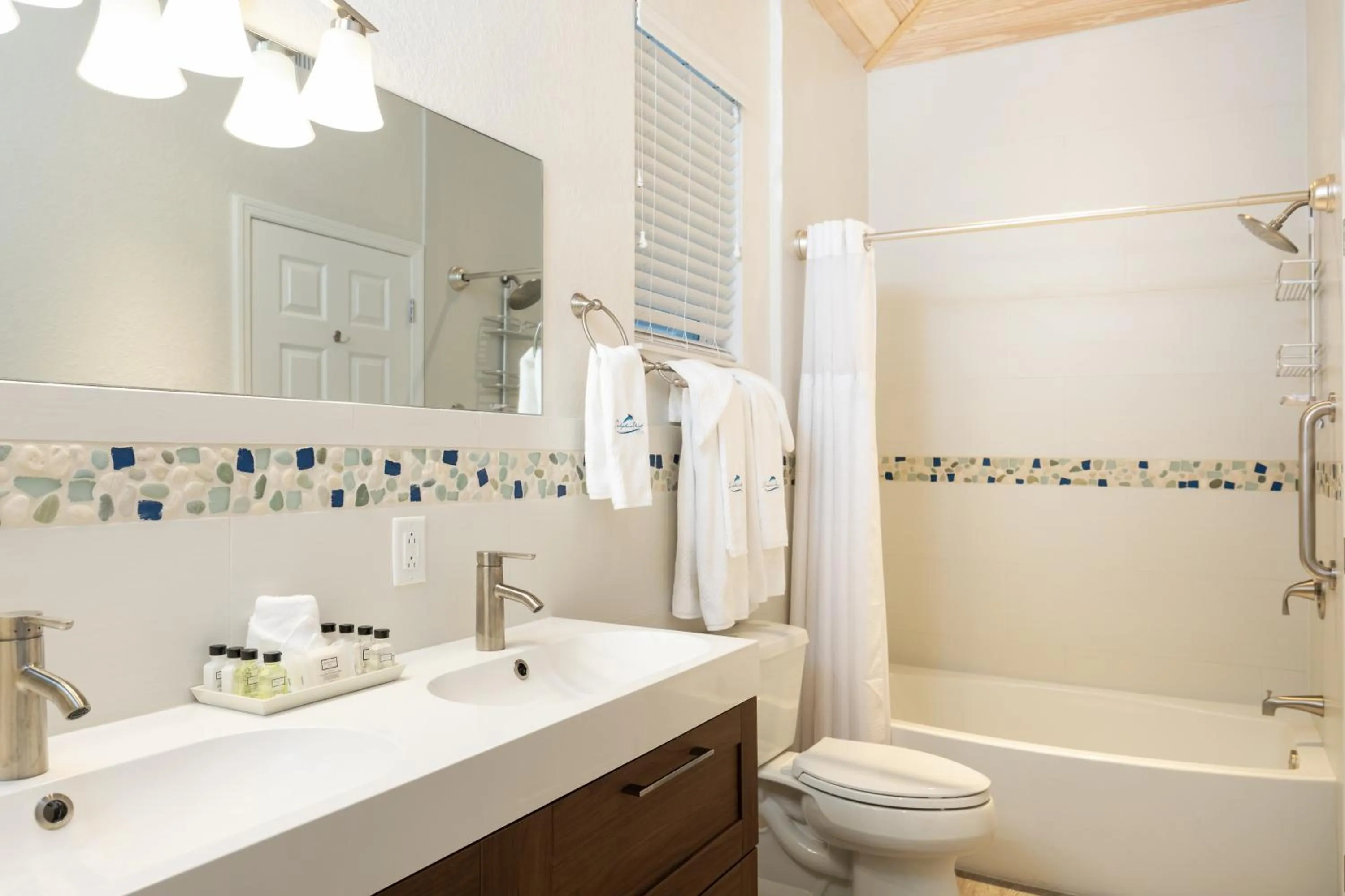 Dolphin Point Villas