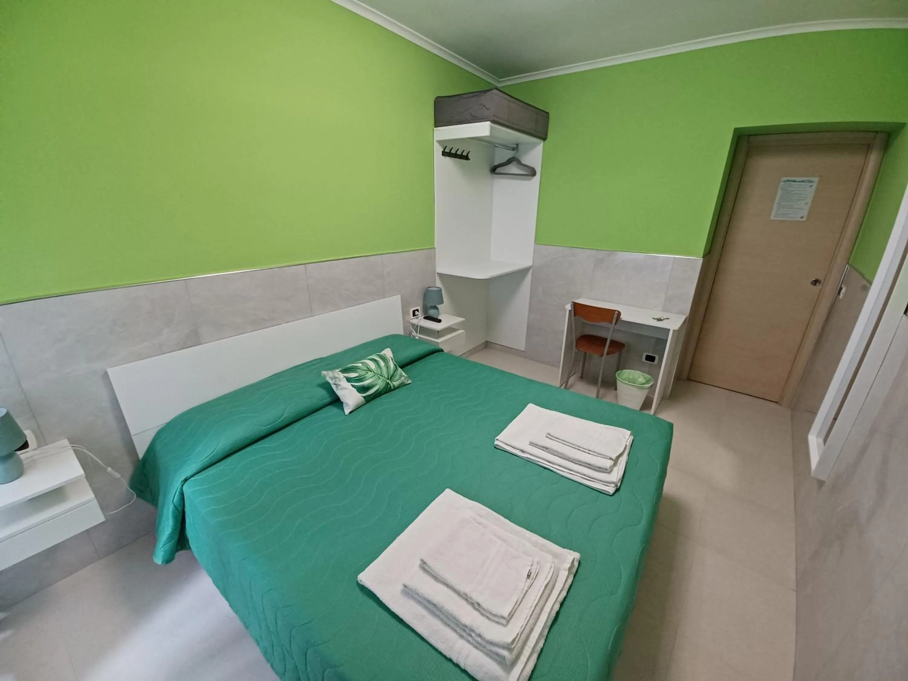 Bed in B&B Quattro Palazzi Napoli Centro