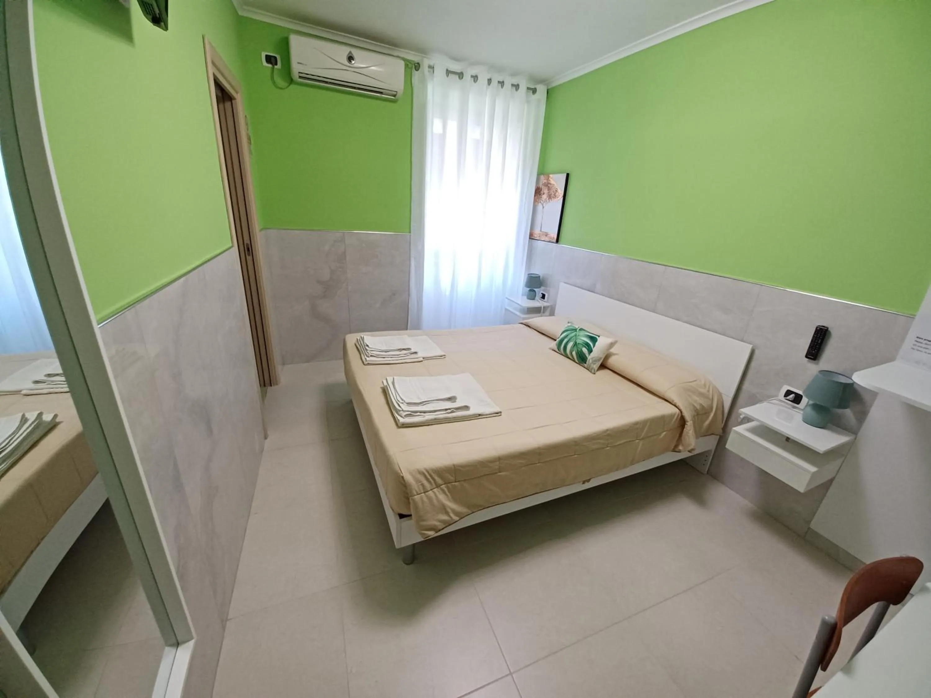 Bed in B&B Quattro Palazzi Napoli Centro