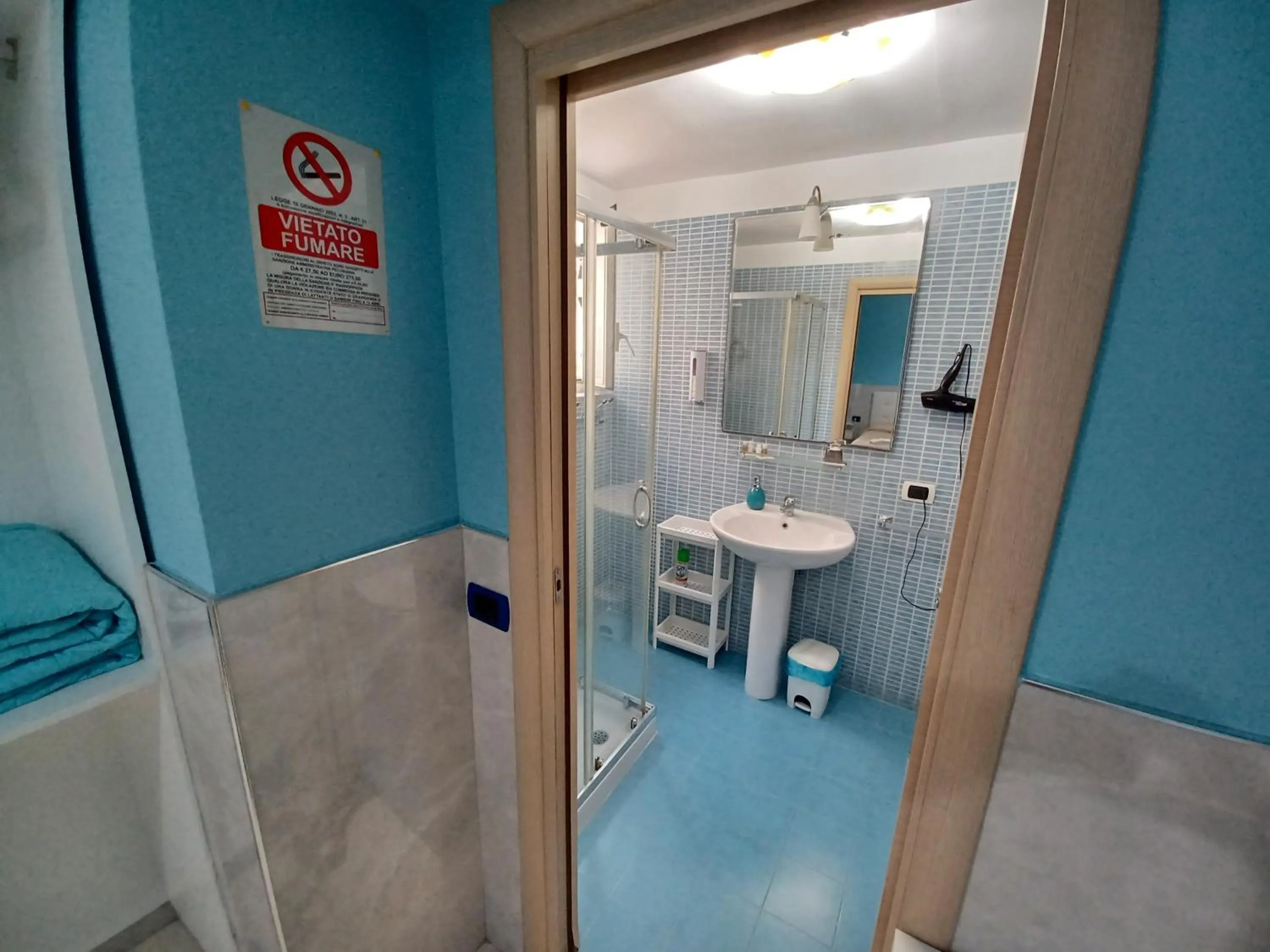 Toilet in B&B Quattro Palazzi Napoli Centro