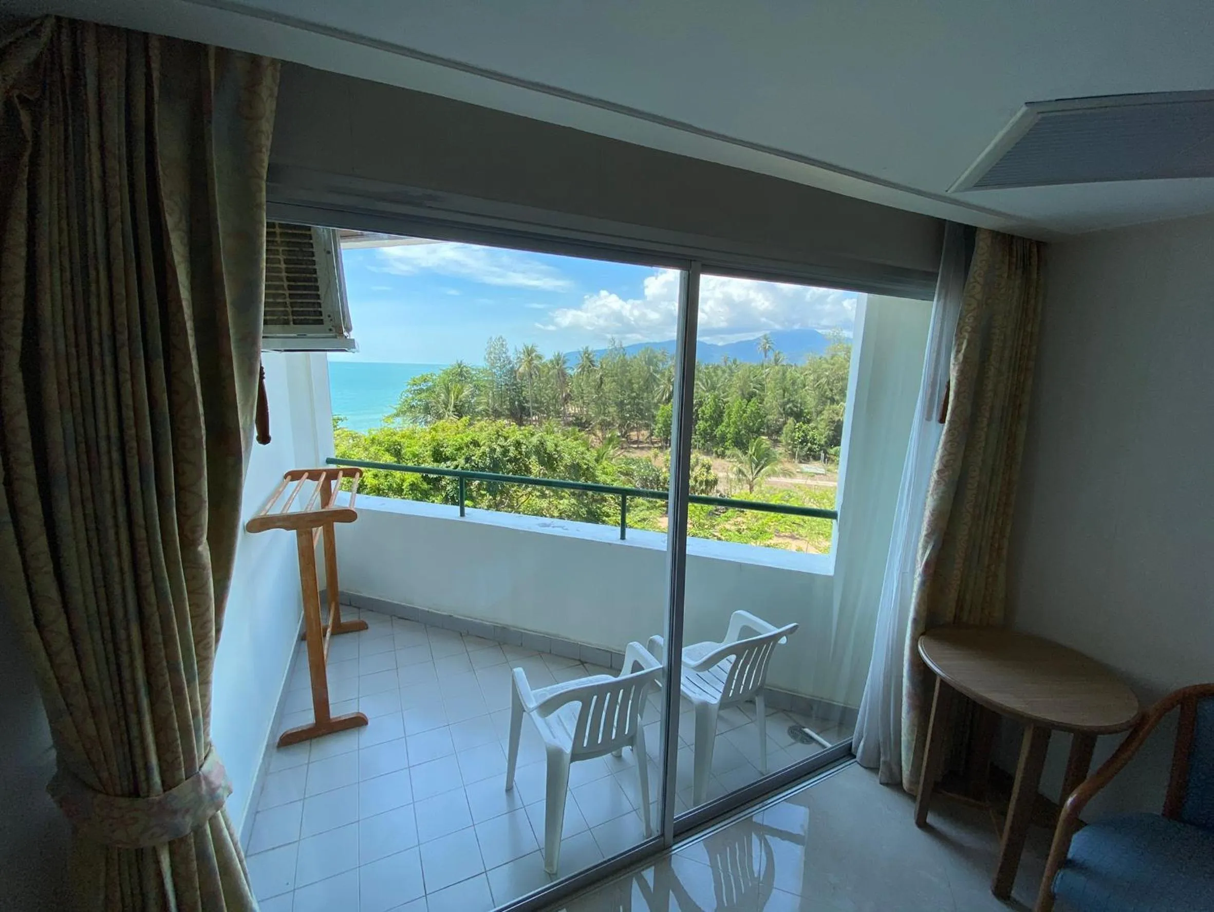 Day in Khanom Golden Beach Hotel