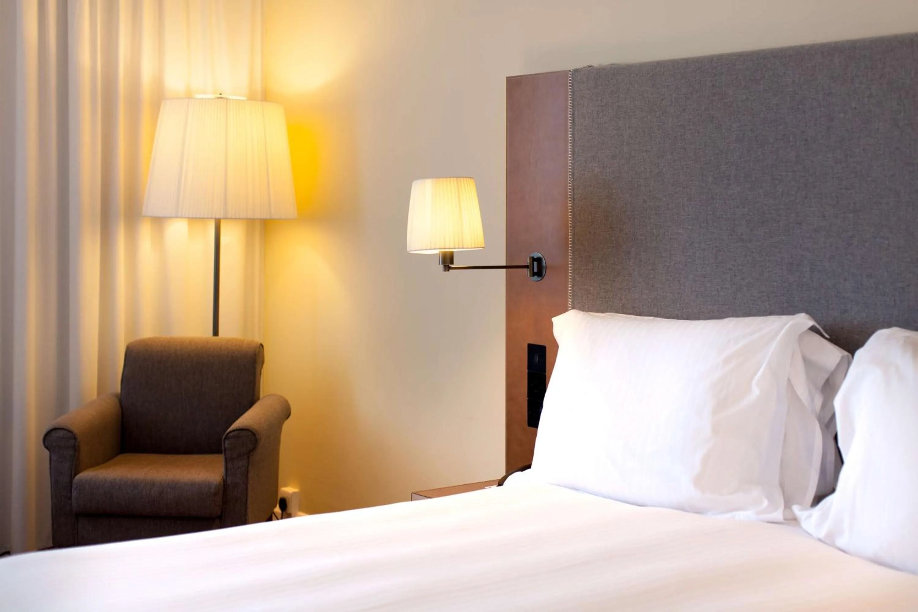 Photo of the whole room, Bed in Radisson Blu Waterfront Hotel, Jersey