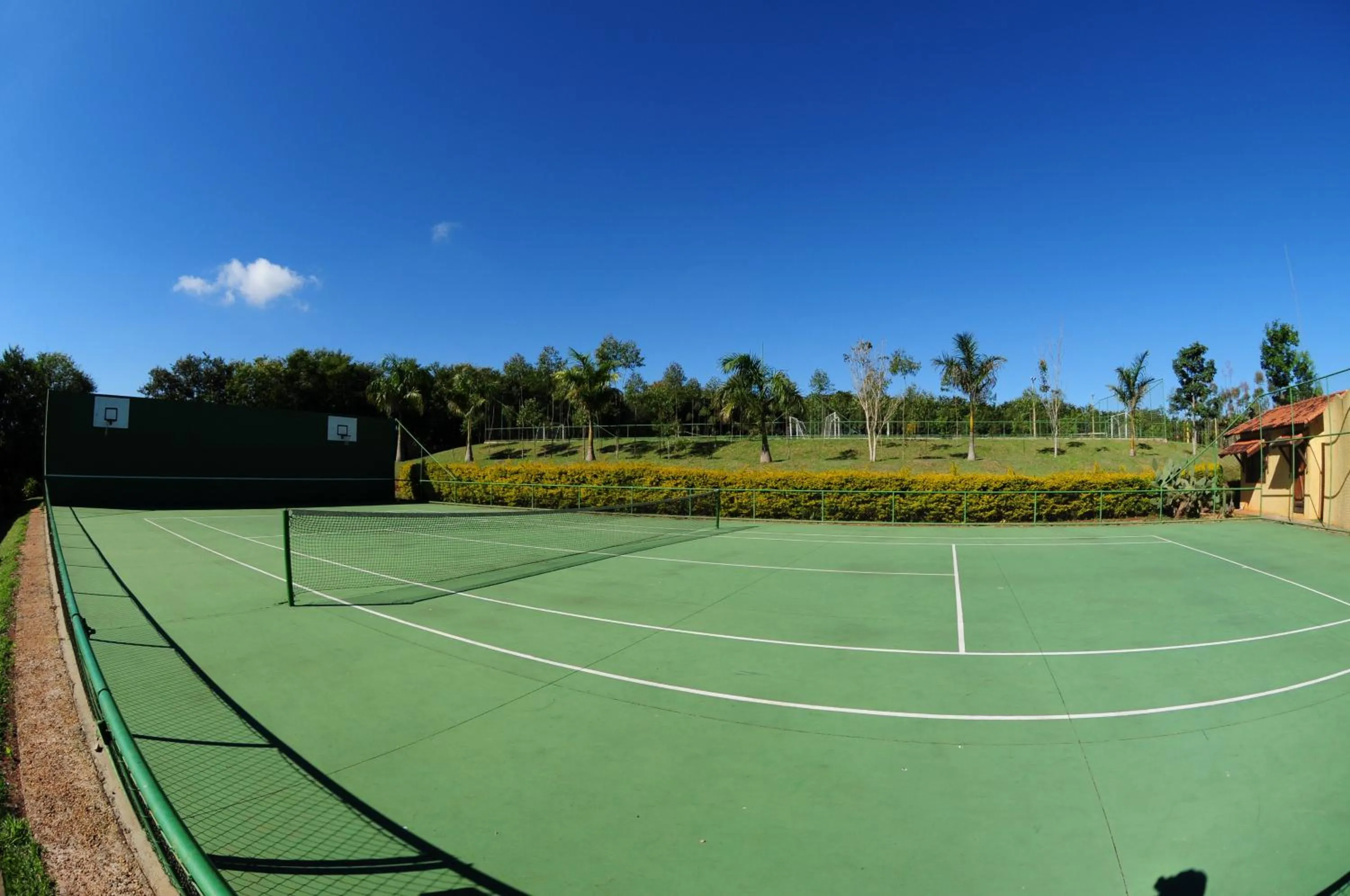 Tennis court in Recanto Alvorada Eco Resort