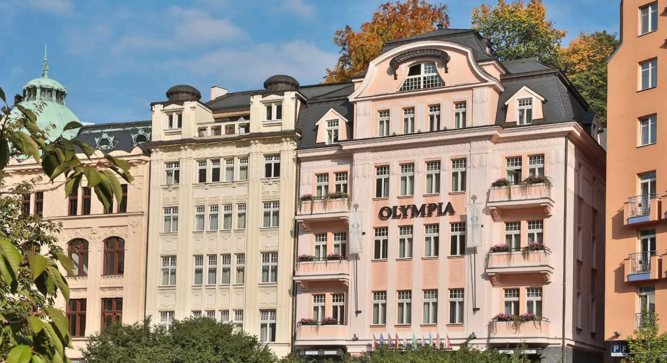 Facade/entrance in Olympia Wellness Hotel Facade/entrance in Olympia Wellness Hotel