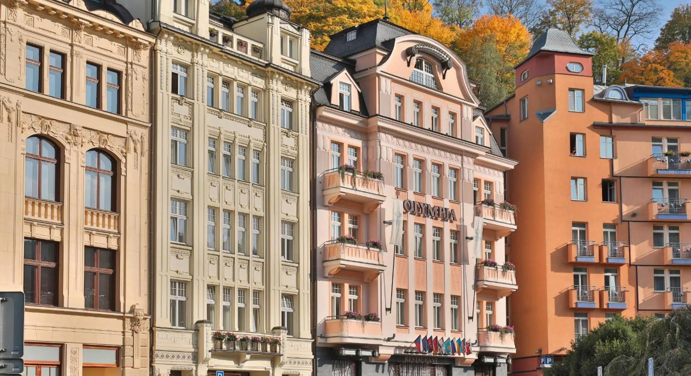 Facade/entrance in Olympia Wellness Hotel