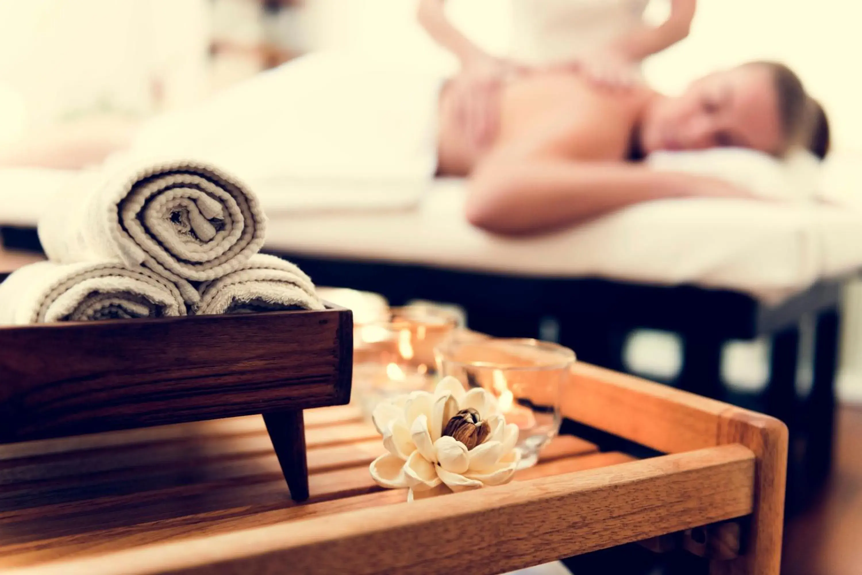 Massage, Bed in Olympia Wellness Hotel Massage, Bed in Olympia Wellness Hotel