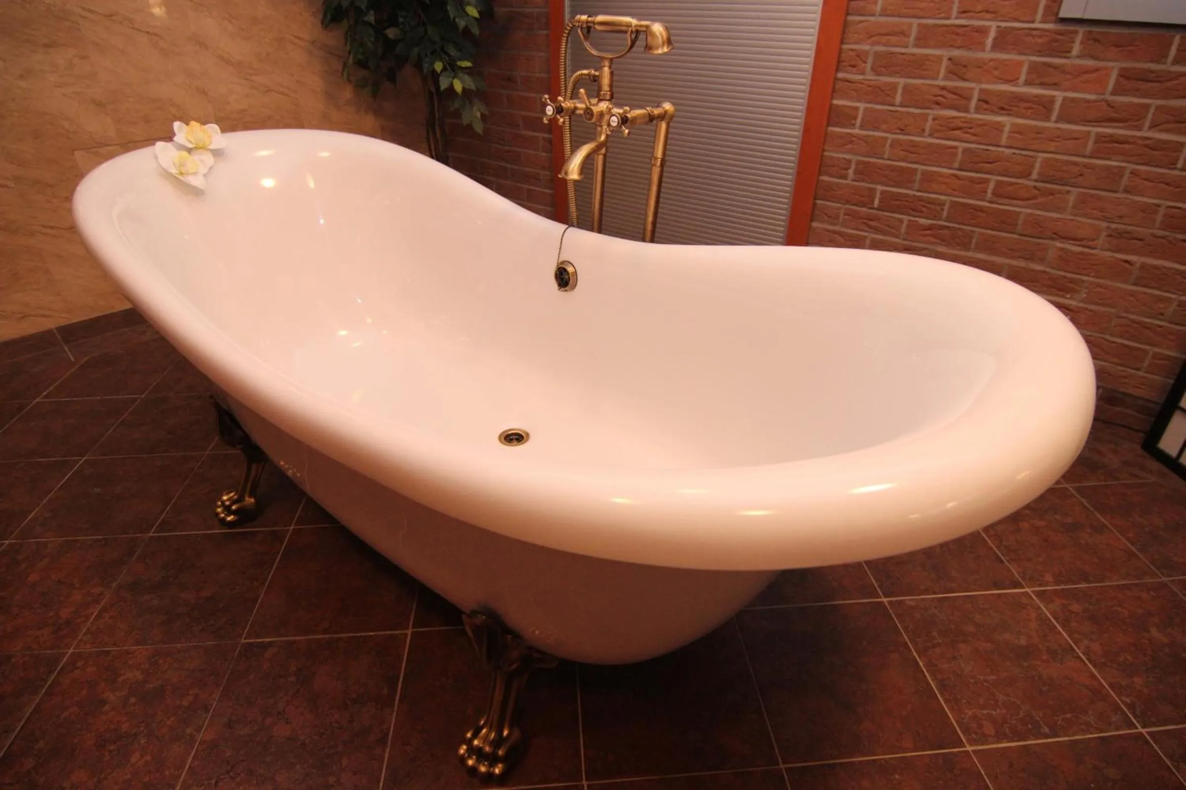 Hot Spring Bath in Olympia Wellness Hotel