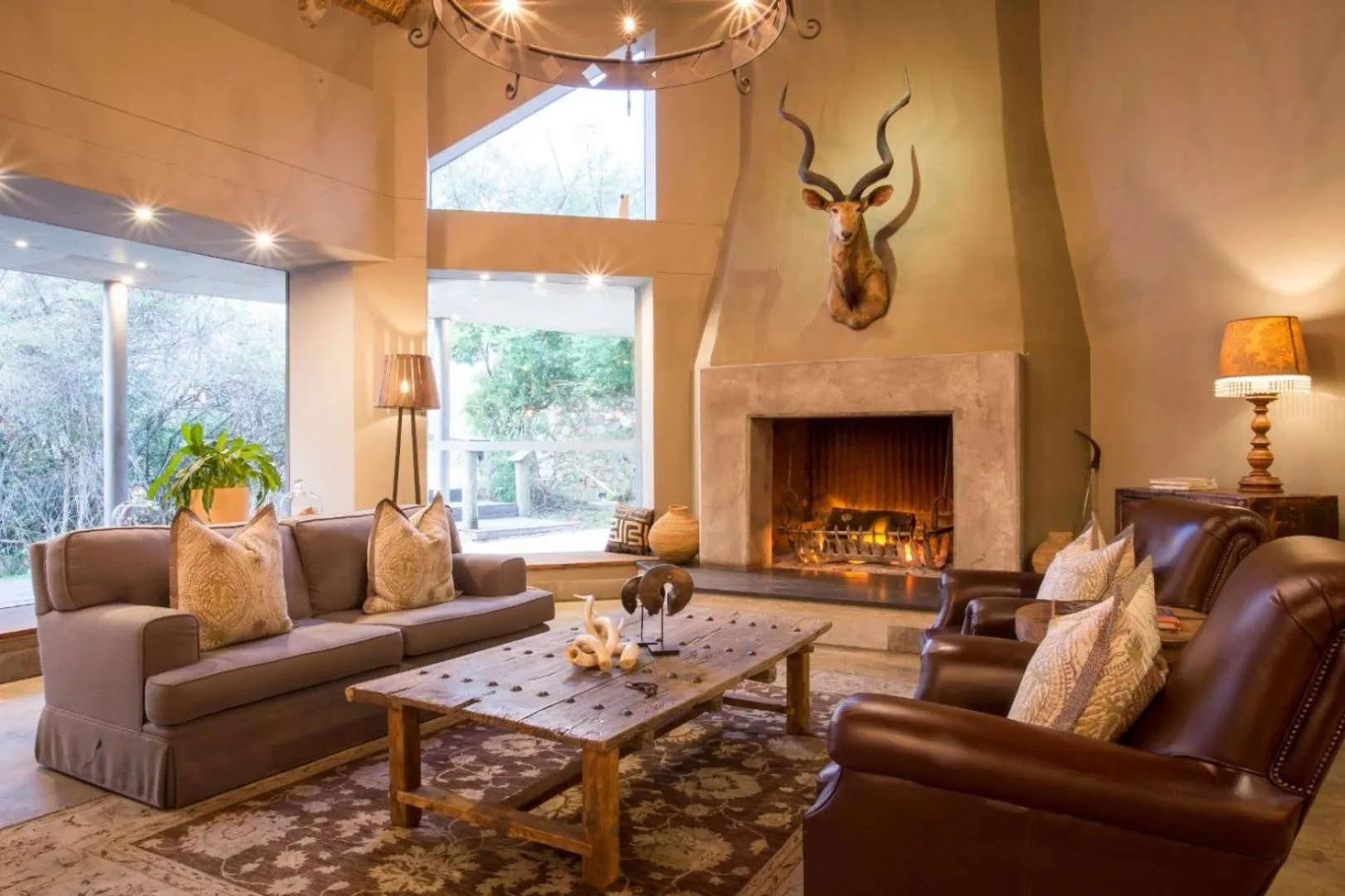 Communal lounge/ TV room in Botlierskop Tented Lodge