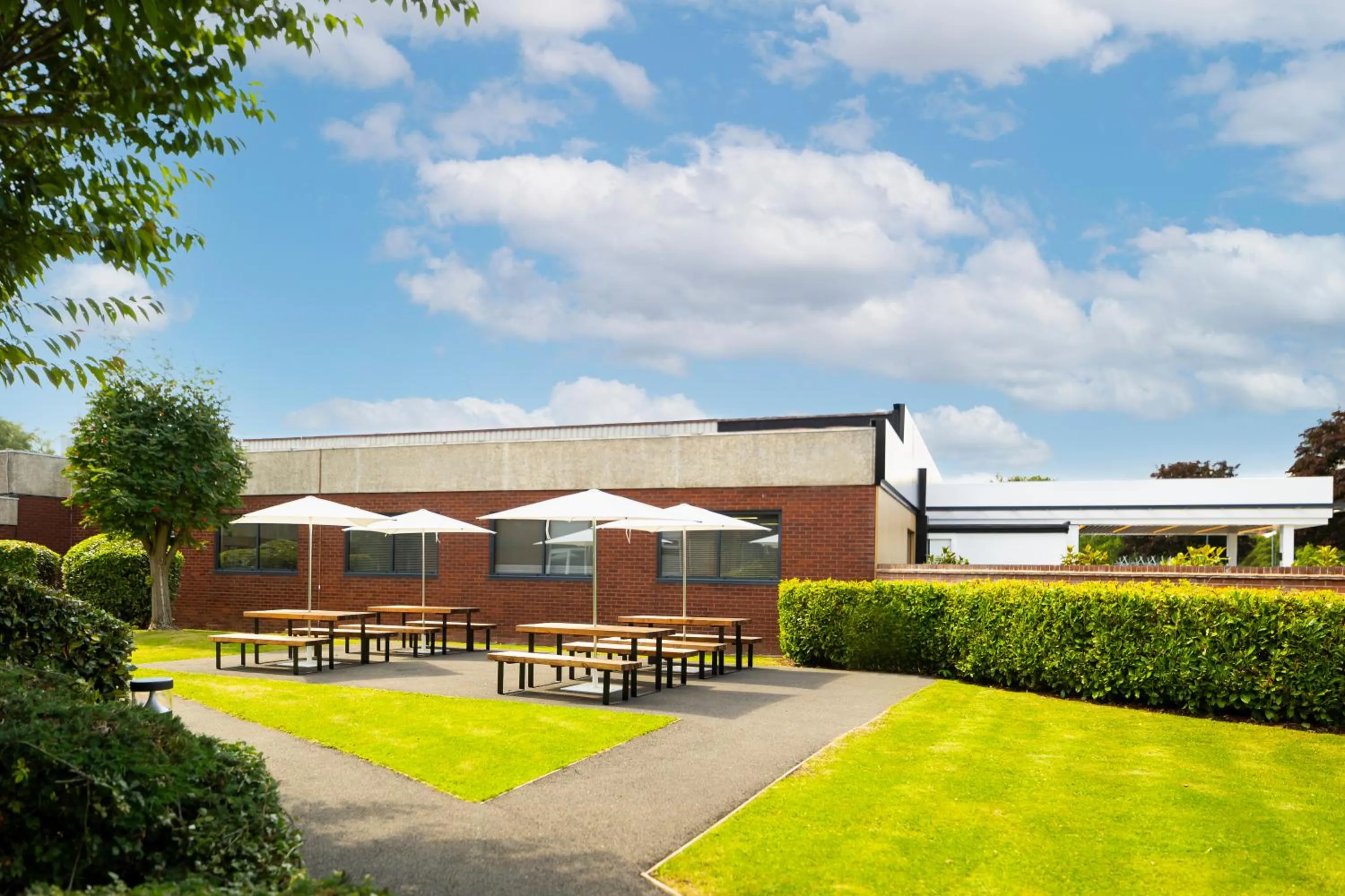 Garden view in Holiday Inn Coventry M6, J2 by IHG